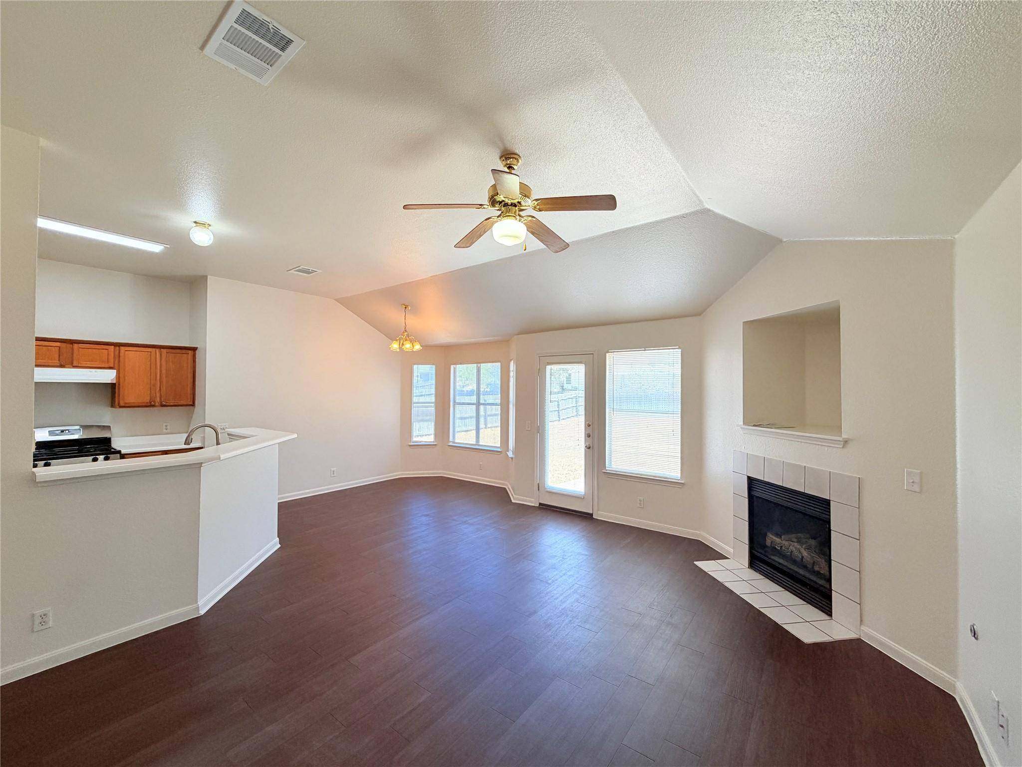124 Estate CV, Hutto, TX 78634