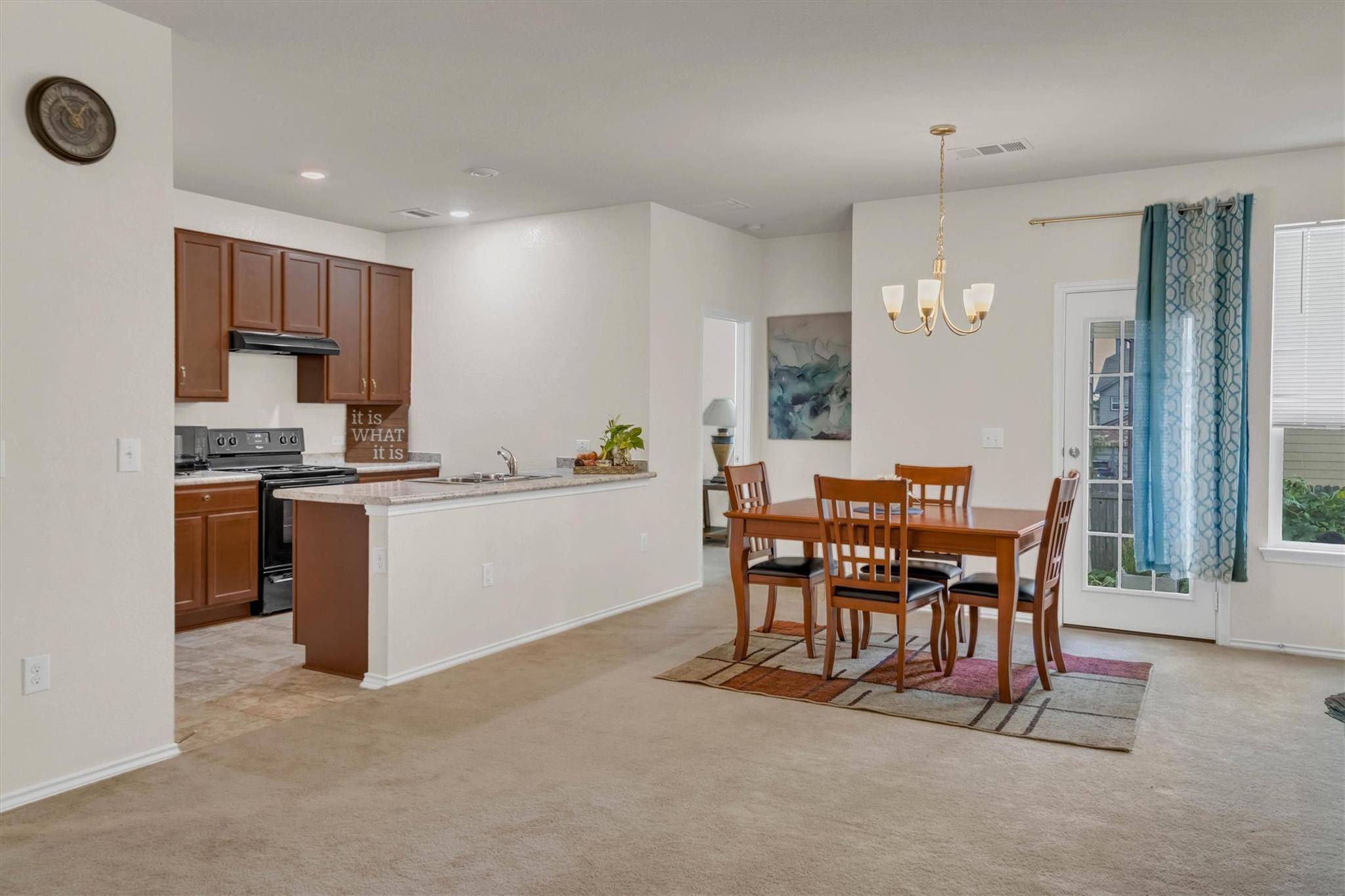 811 Screech Owl DR, Pflugerville, TX 78660