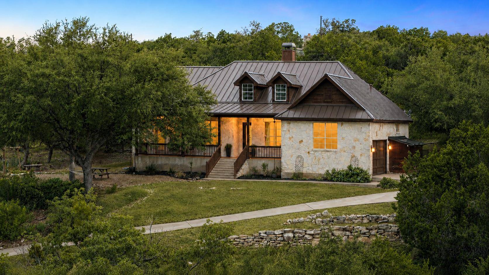 1906 Bee Creek RD, Spicewood, TX 78669