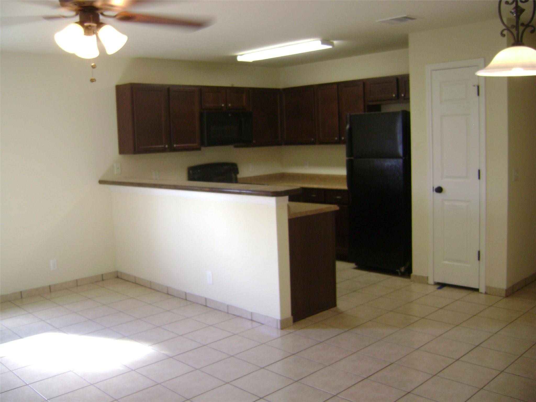 2507 Oak LN, Georgetown, TX 78628