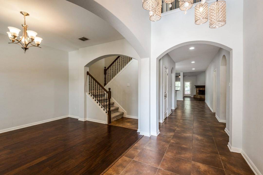 628 Bottle Brush DR, Kyle, TX 78640