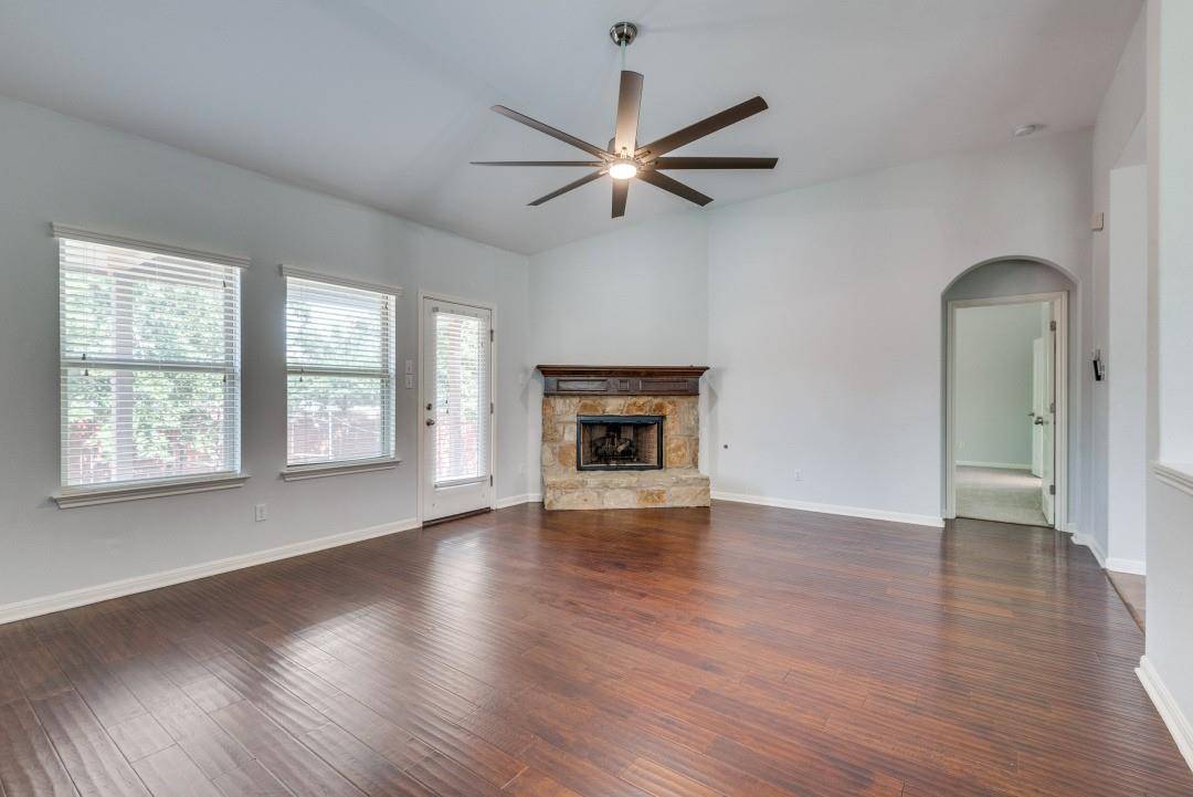628 Bottle Brush DR, Kyle, TX 78640