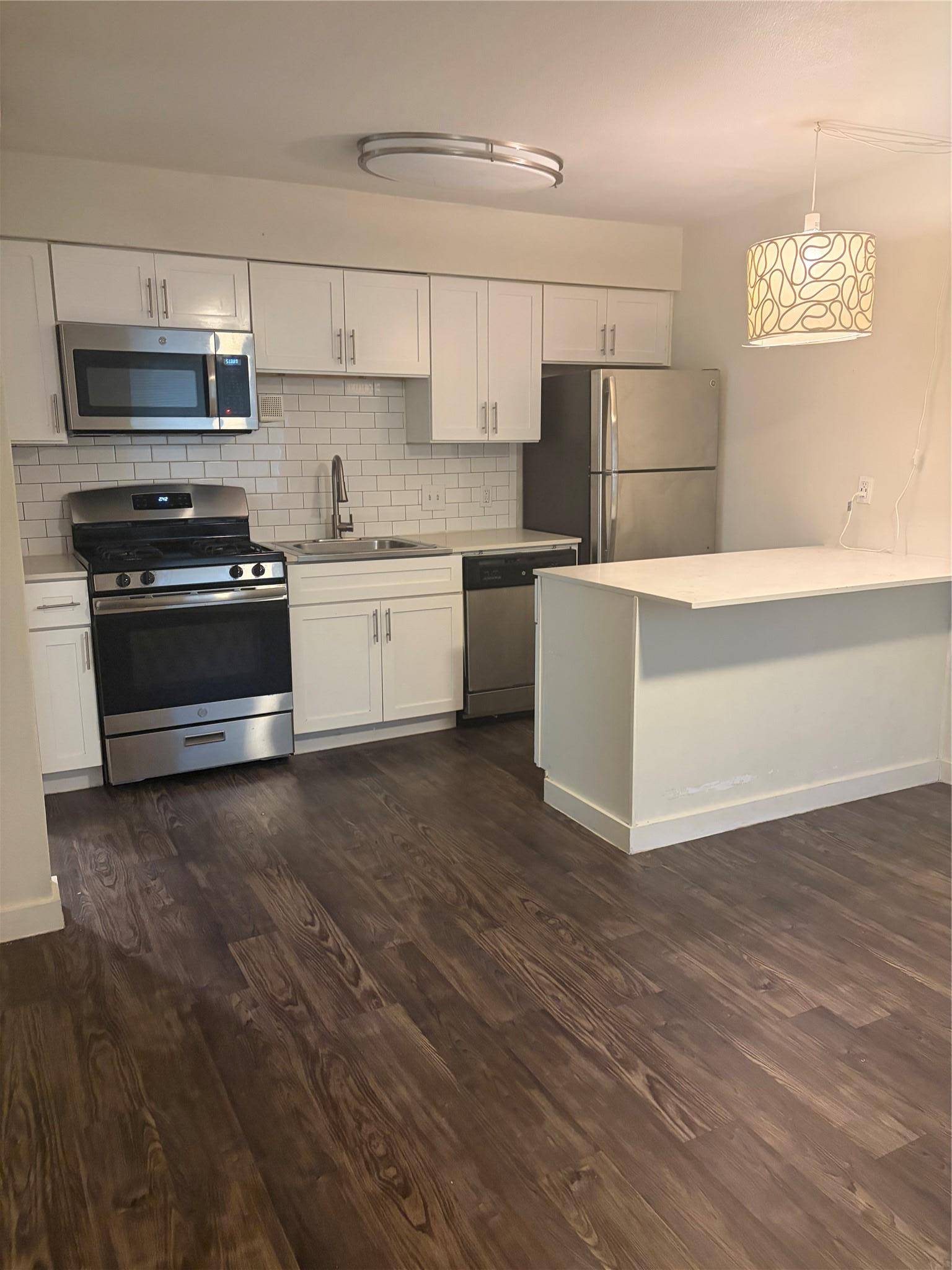 3503 Harmon Ave #102, Austin, TX 78705