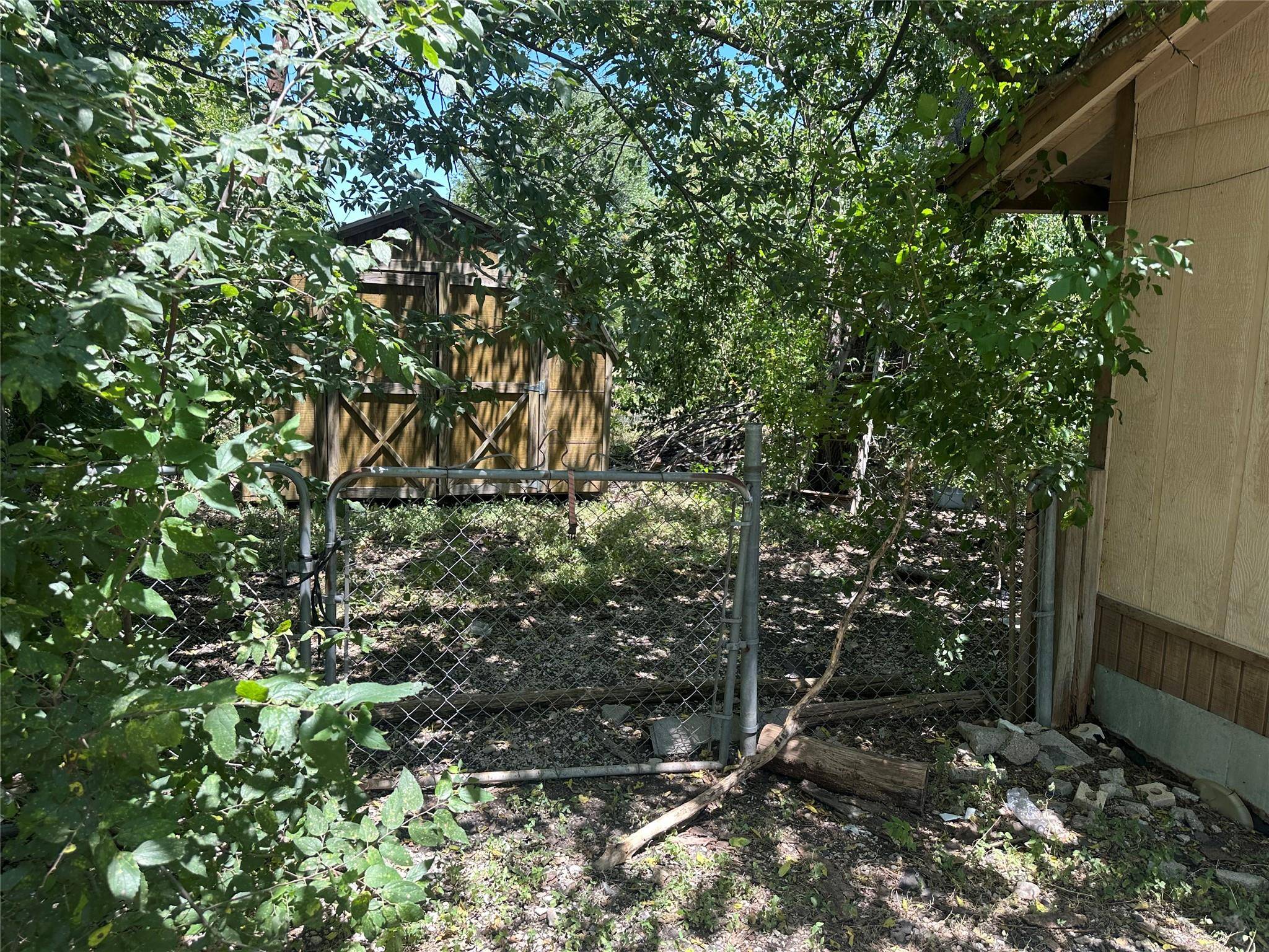 506 Forest CT, Taylor, TX 76574