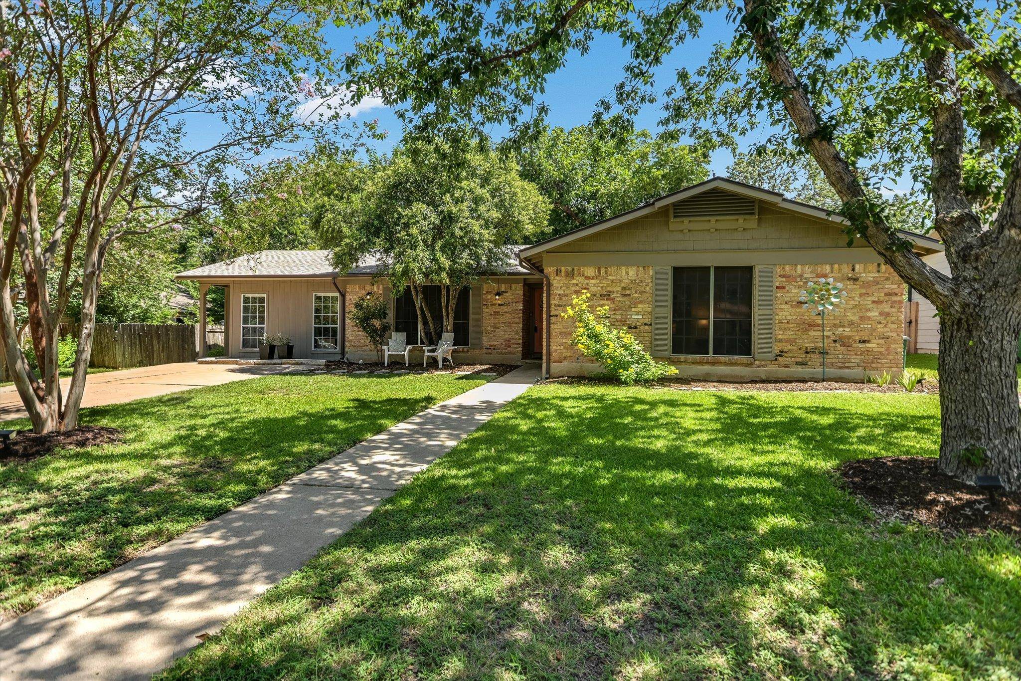 5611 Mapleleaf DR, Austin, TX 78723