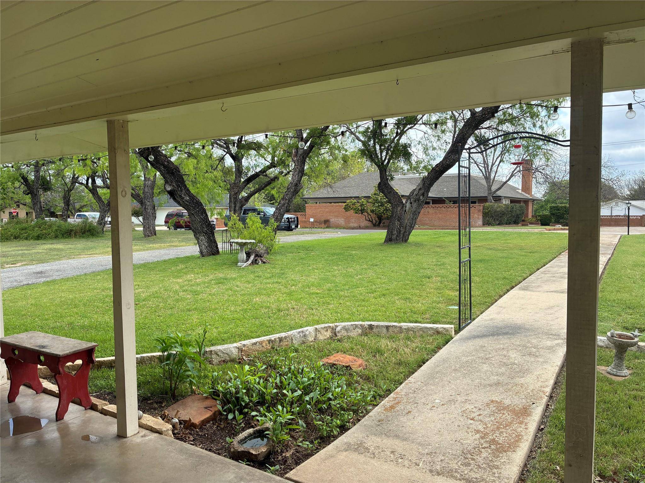 408 S Porter ST, Lampasas, TX 76550