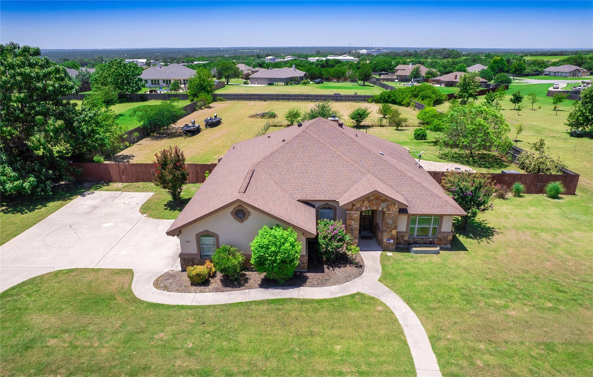 213 Sarahs LN, Liberty Hill, TX 78642