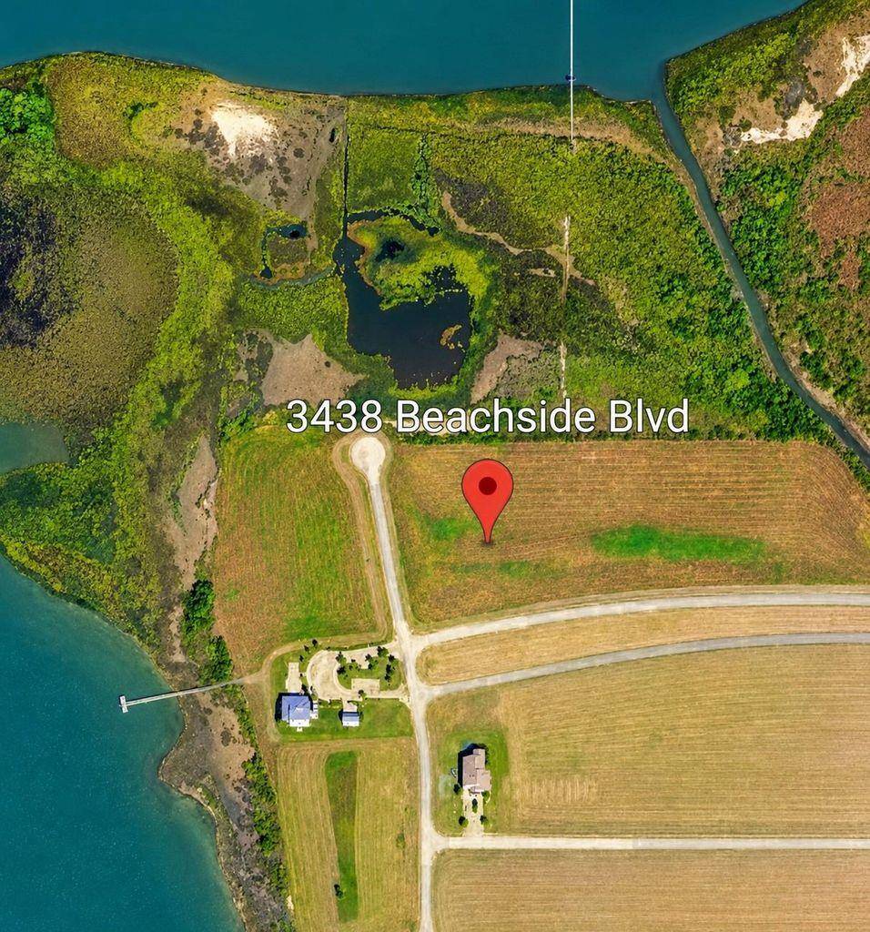 3438 Beachside BLVD, Palacios, TX 77465