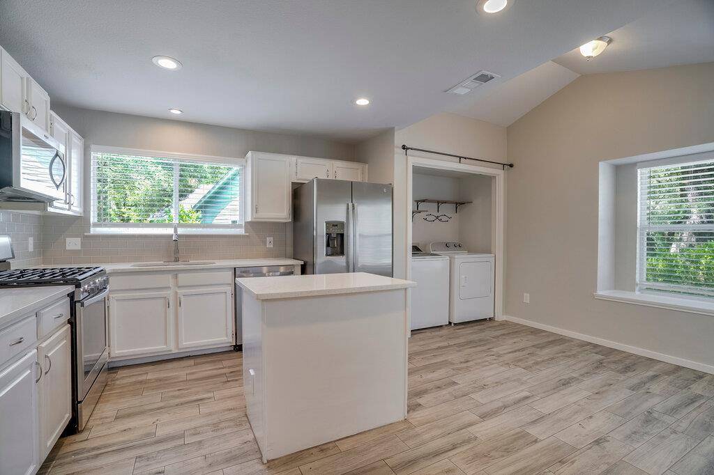 6306 Weeks CV, Austin, TX 78727