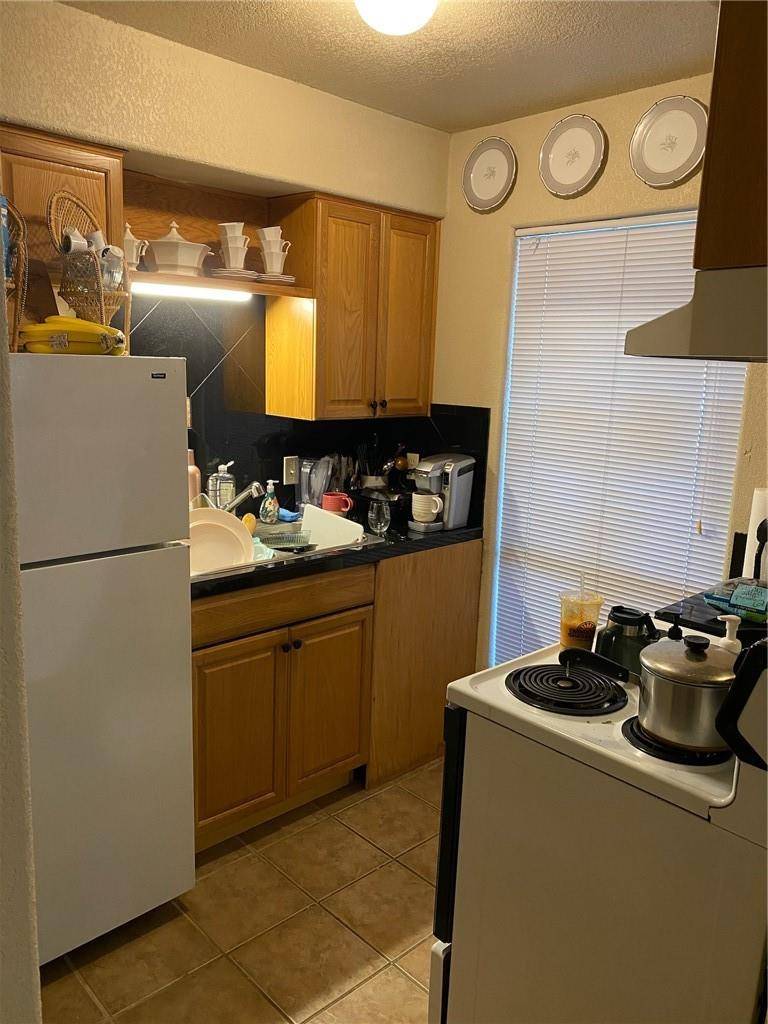112 W 38TH ST #202, Austin, TX 78705