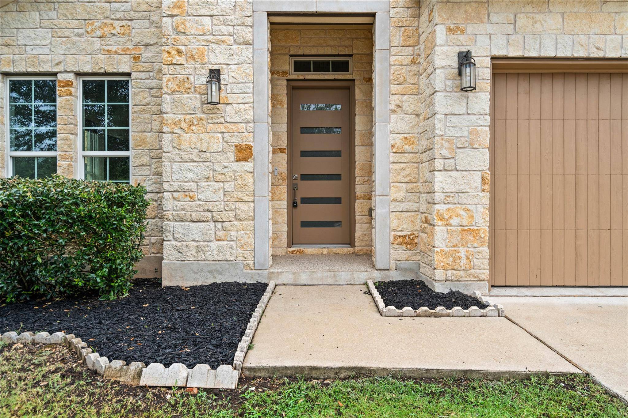 5009 Mandevilla DR, Austin, TX 78739