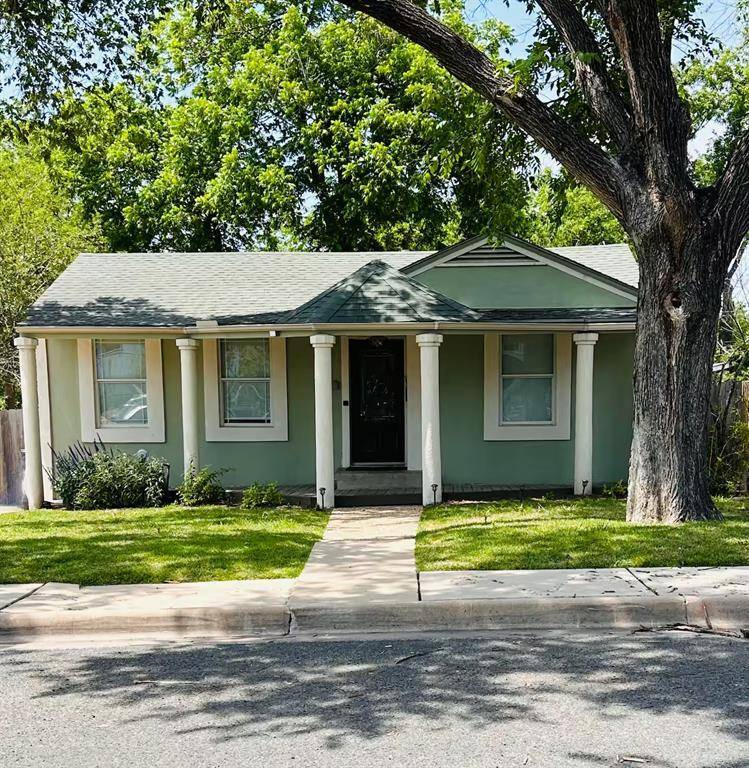 2952 Higgins ST, Austin, TX 78722