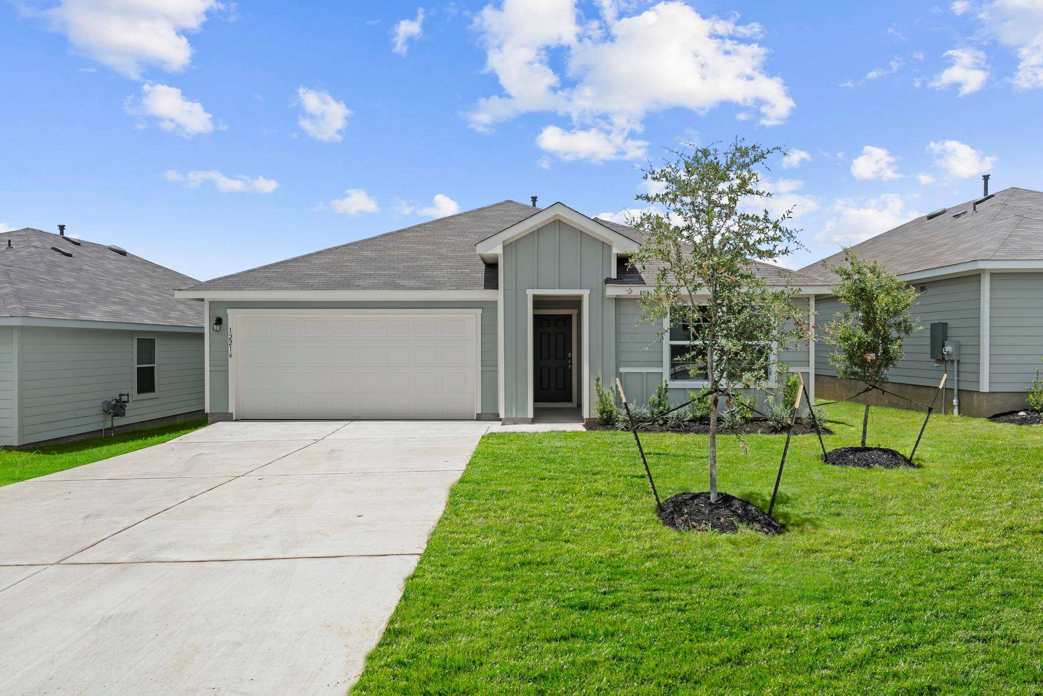 12216 Silverton Tree BND, Mustang Ridge, TX 78610