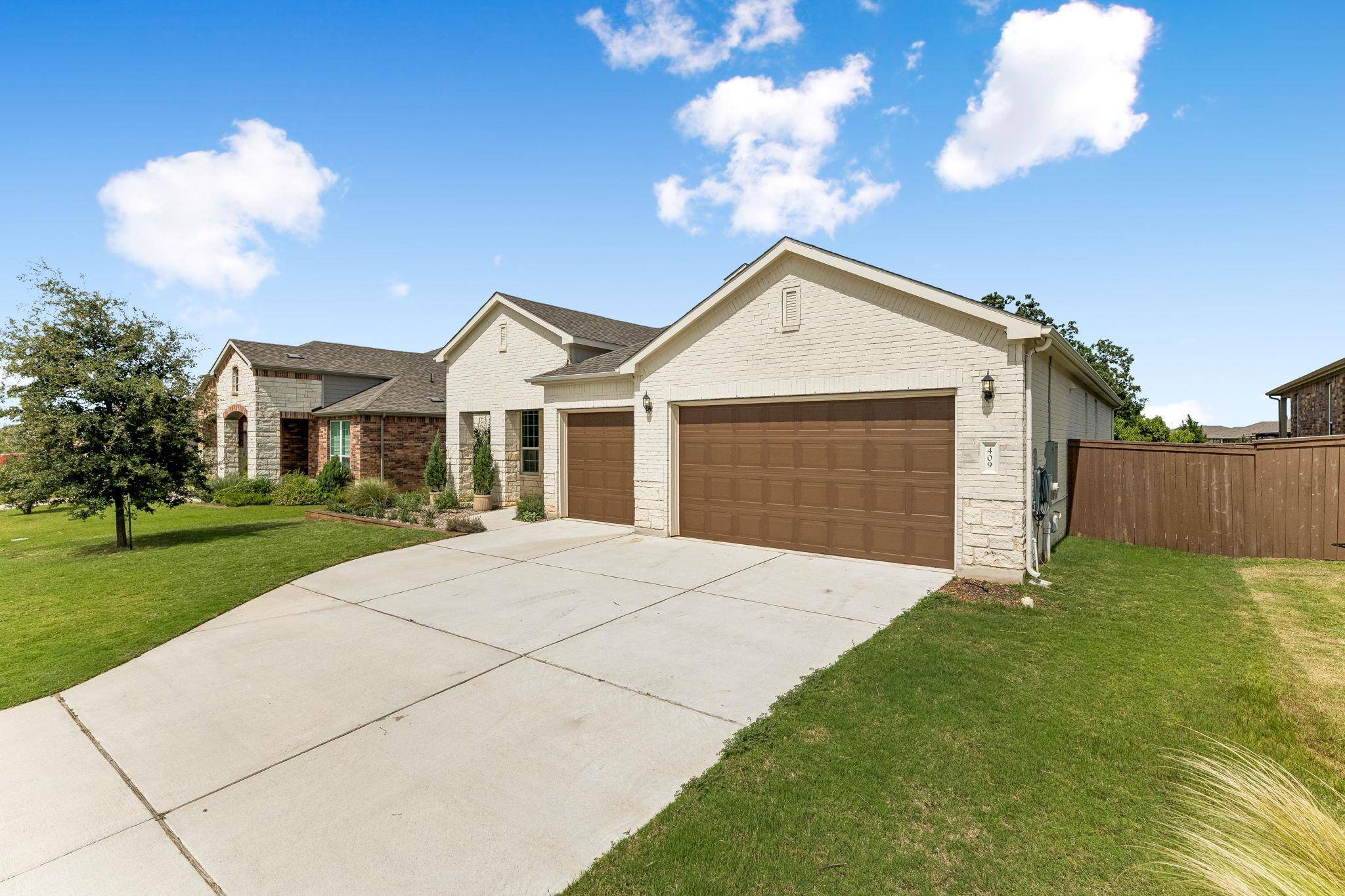 409 Verbena DR, Marble Falls, TX 78654