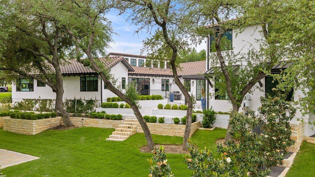 28 Club Estates PKWY, Austin, TX 78738