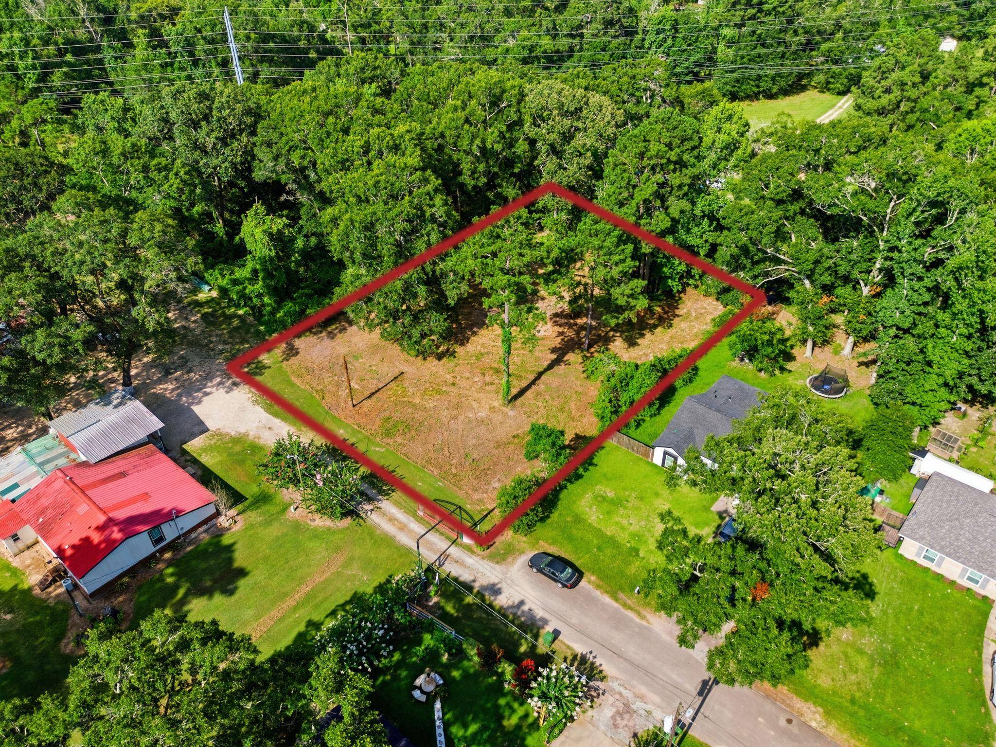 1310 S Franklin Ave, Cleveland, TX 77327