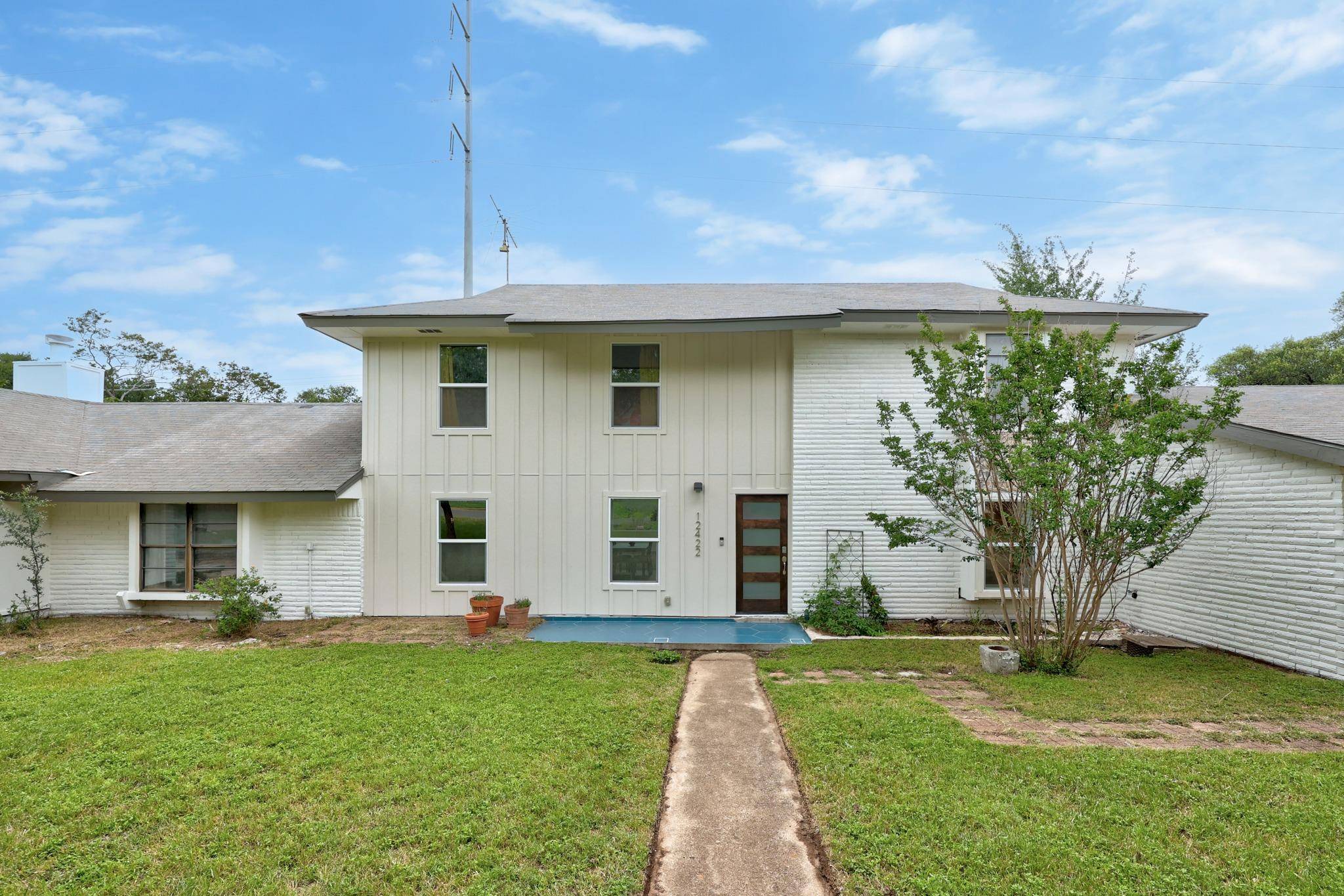 12422 Deer TRAK, Austin, TX 78727