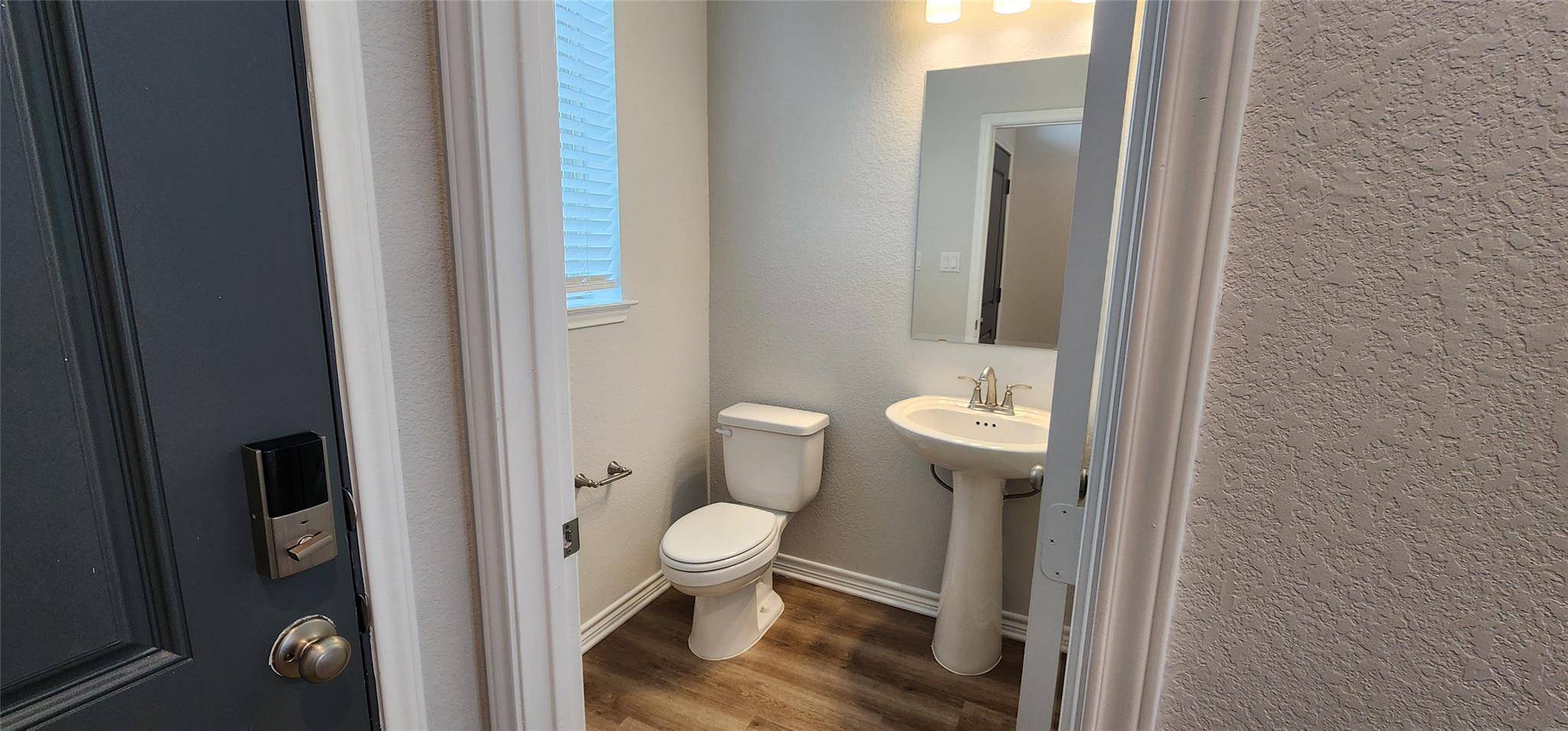 432 Los Olives LN, Liberty Hill, TX 78642