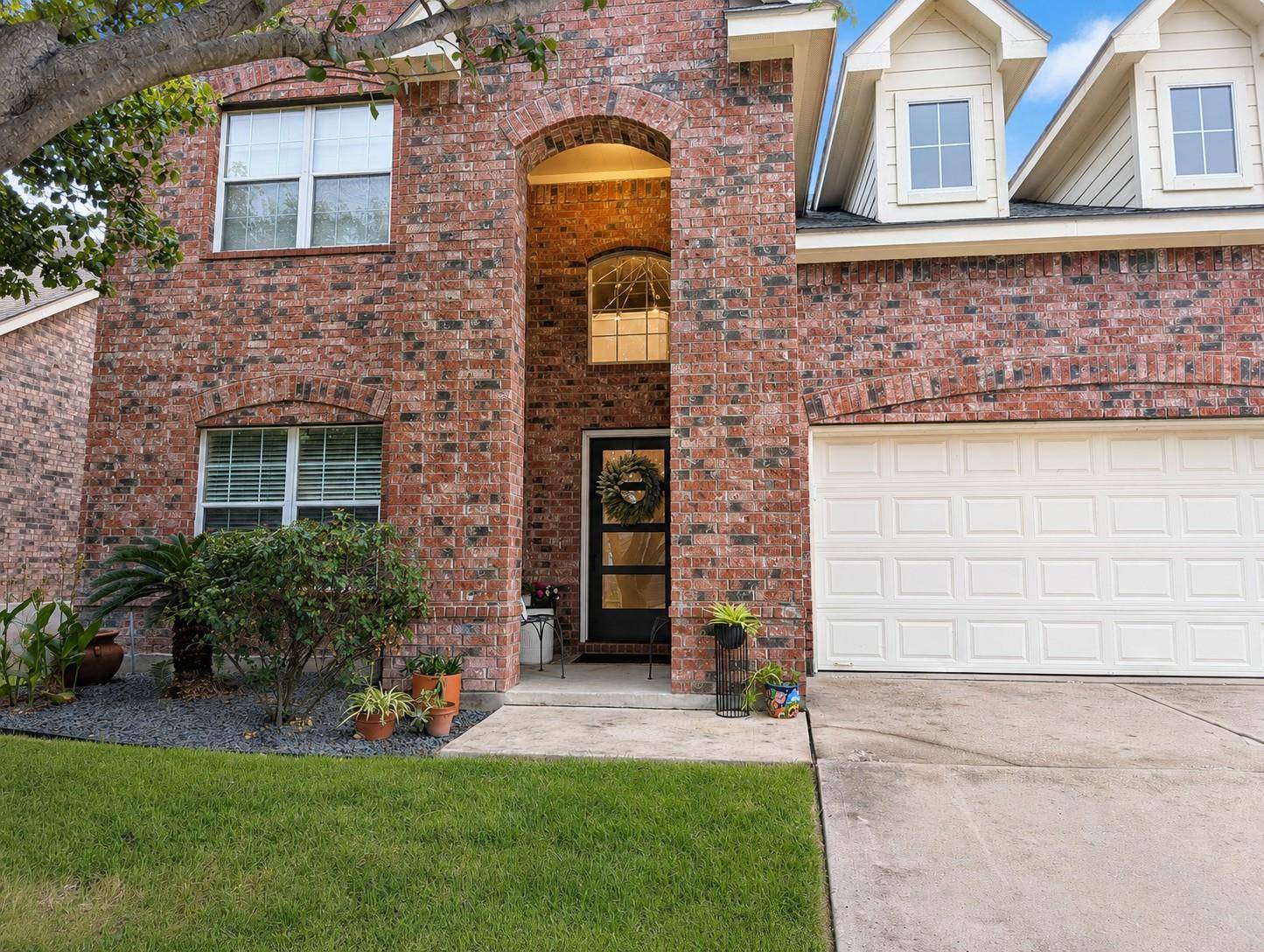 2844 Mission Tejas DR, Pflugerville, TX 78660