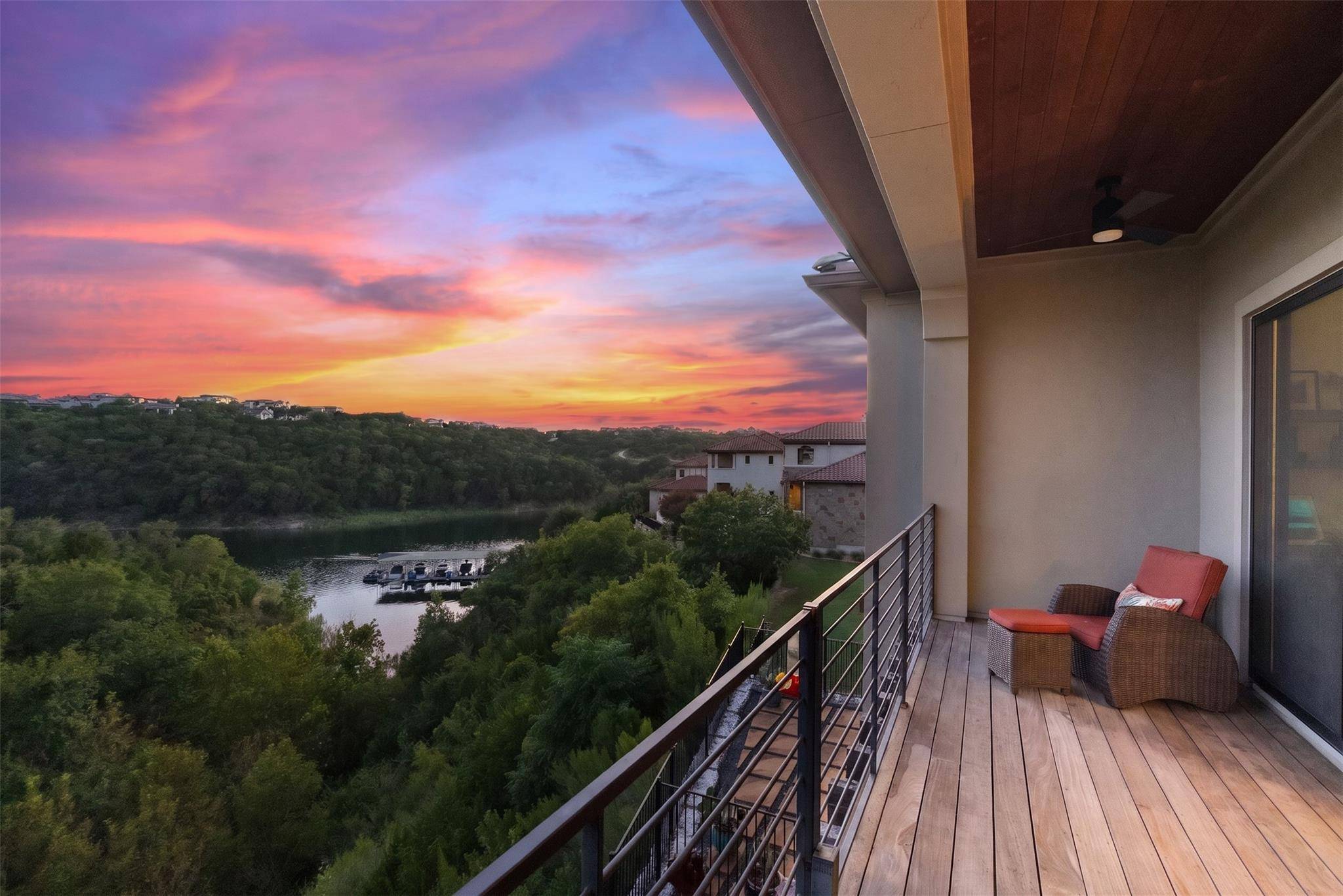 202 Marina View WAY #8B, Lakeway, TX 78734