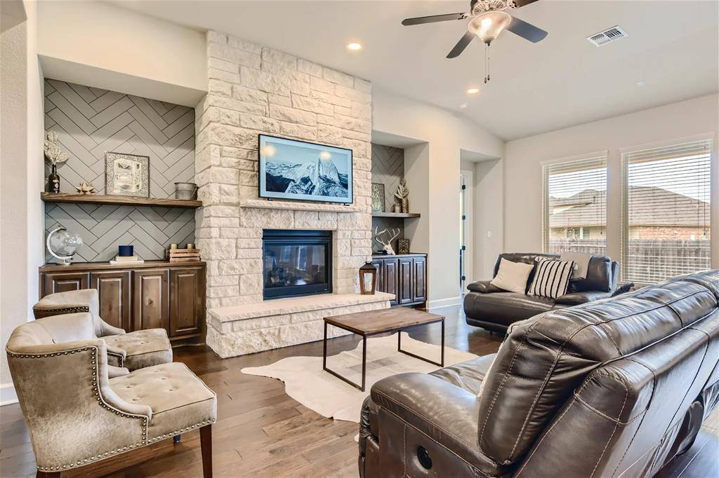 269 Pink Granite BLVD, Dripping Springs, TX 78620