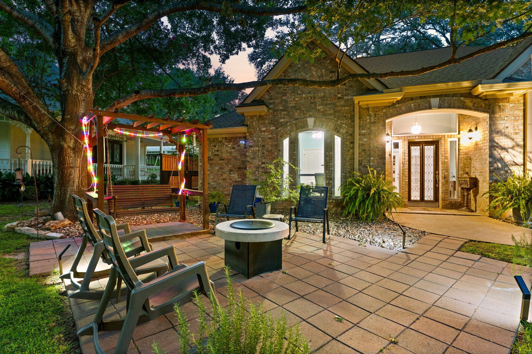 2700 Pearce RD, Austin, TX 78730