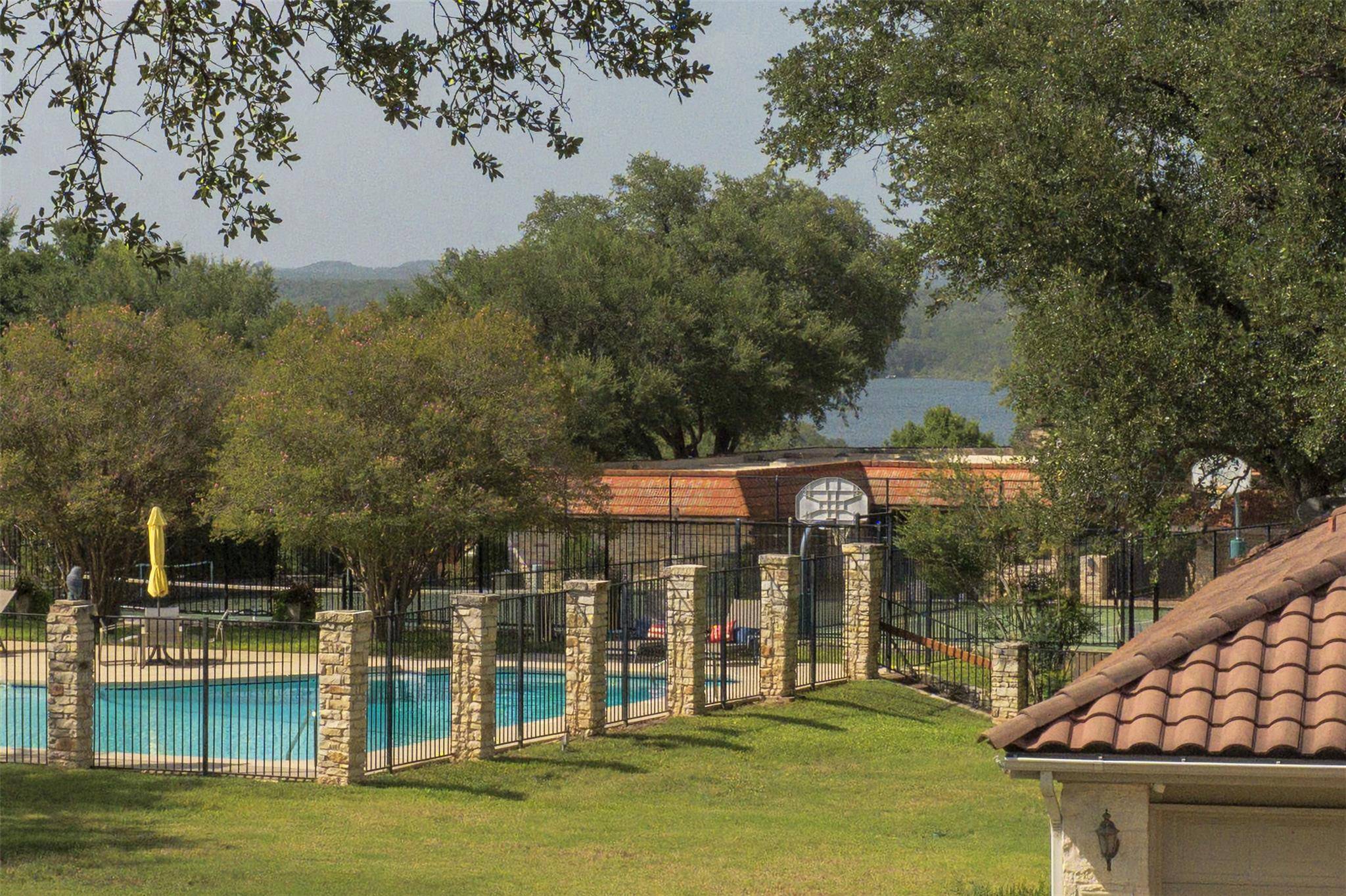 103 Crescent Bluff, Lakeway, TX 78734