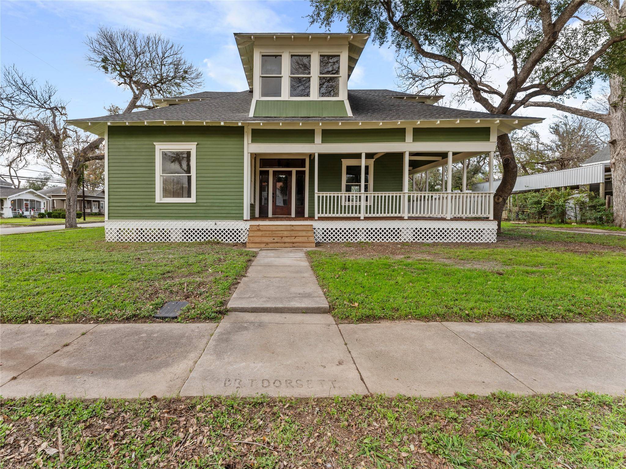 603 Saint Francis ST, Gonzales, TX 78629