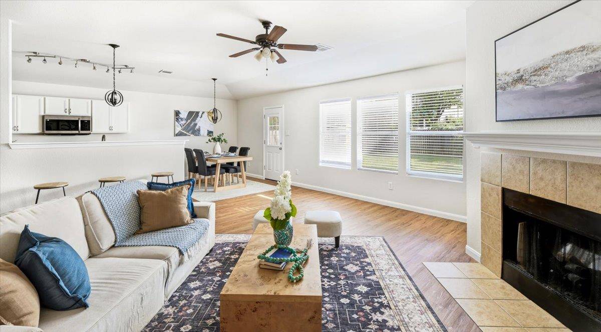 107 Fossil TRL, Leander, TX 78641
