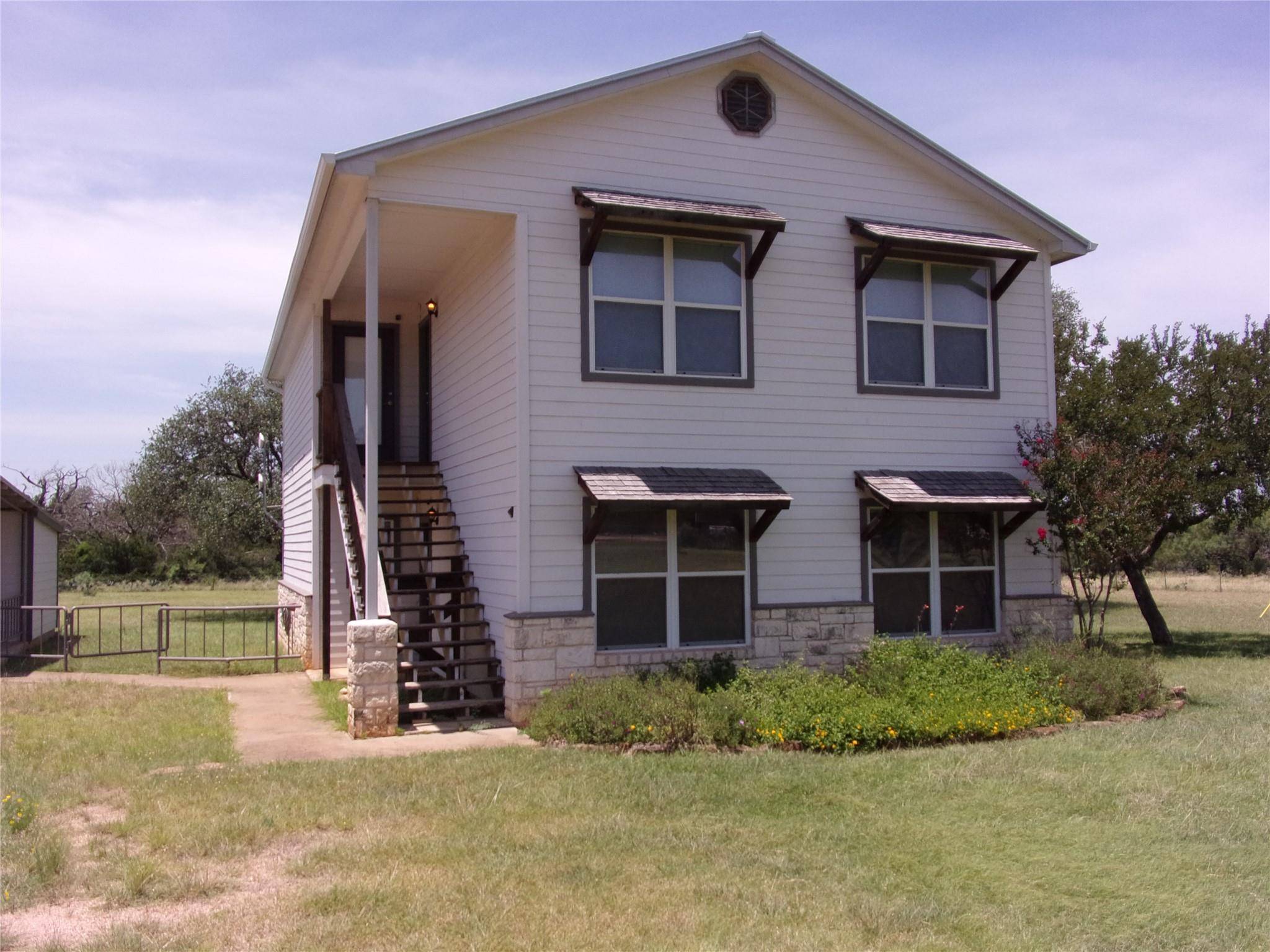179A Two Friends TRL, Johnson City, TX 78636