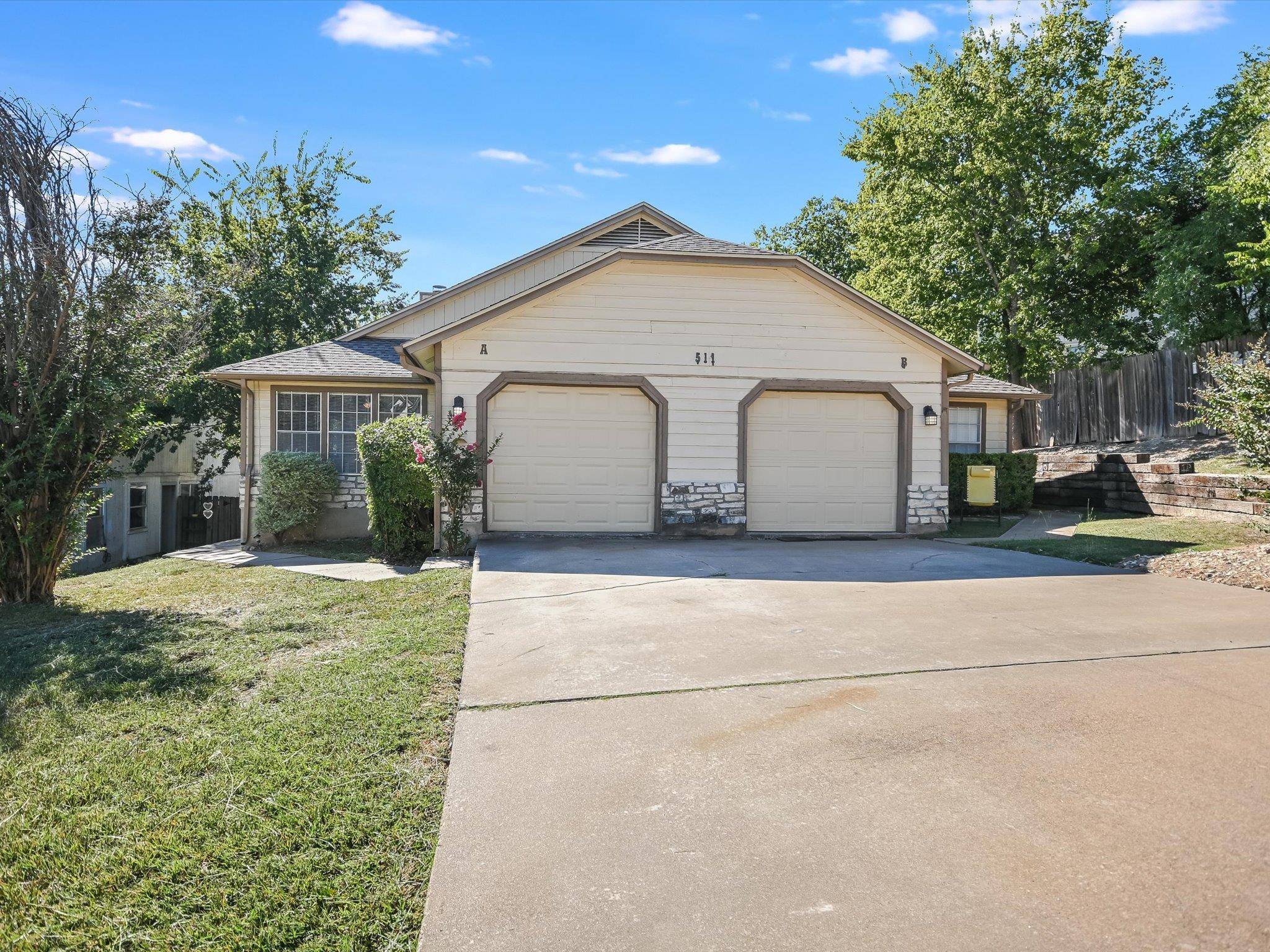 511 Cutty TRL #A, Lakeway, TX 78734