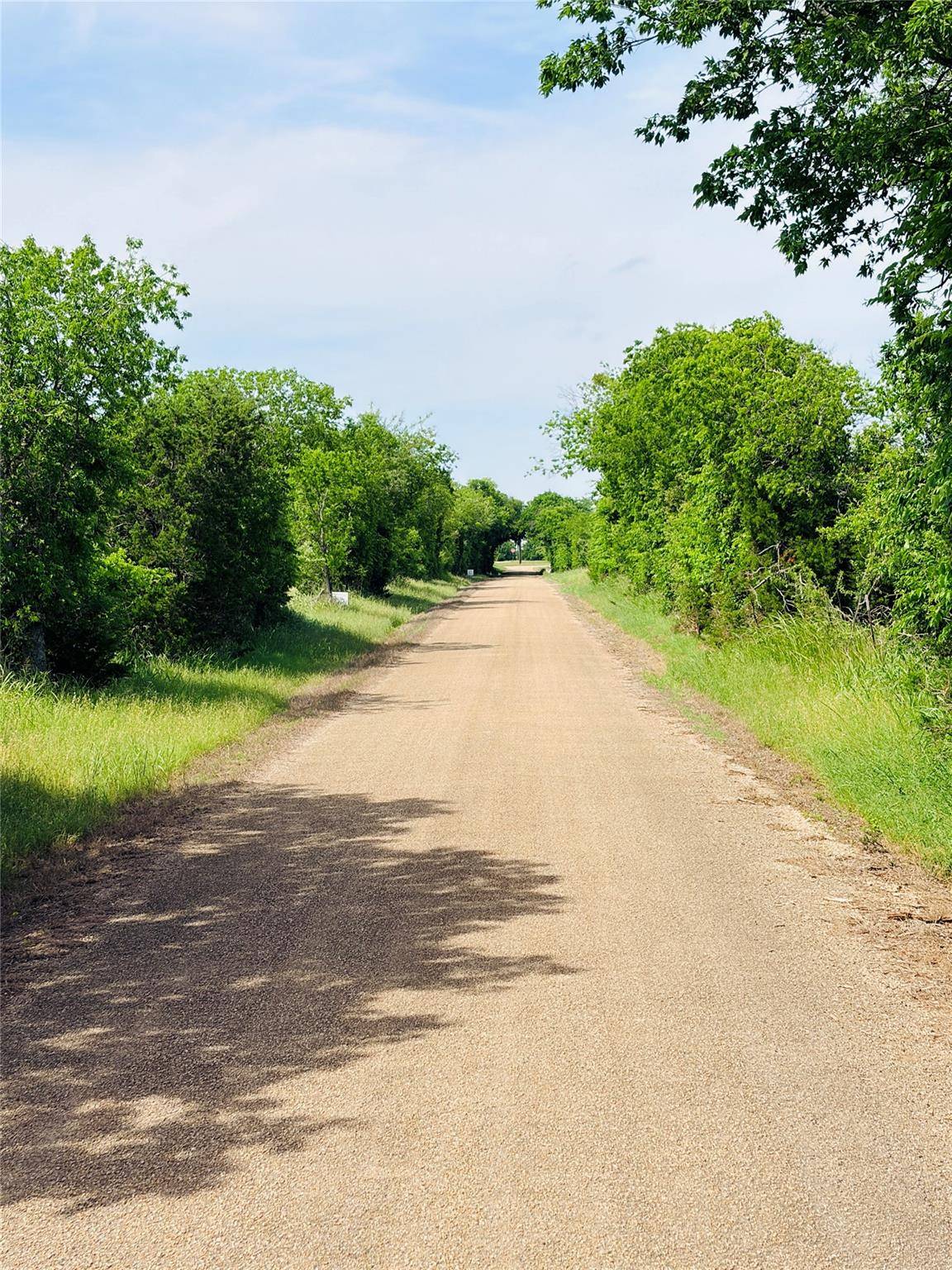 34 County Road 340, Mcgregor, TX 76657