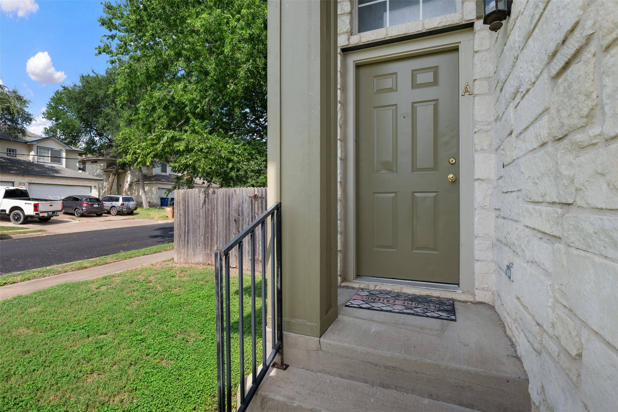 1720 Constantino CIR #A, Austin, TX 78745