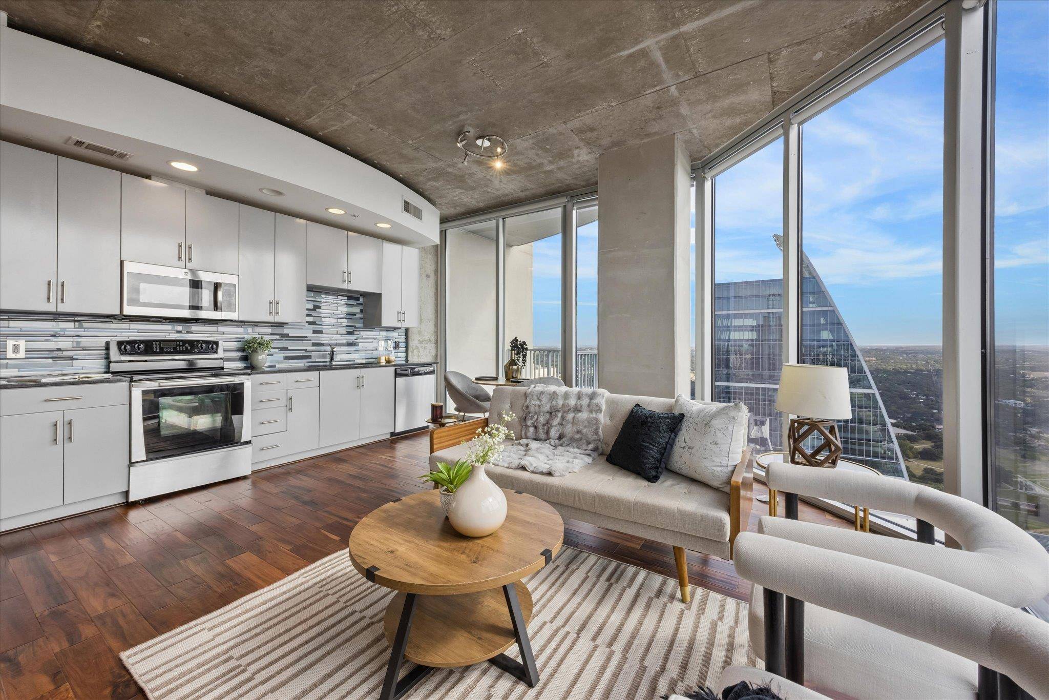 360 Nueces ST #4202, Austin, TX 78701