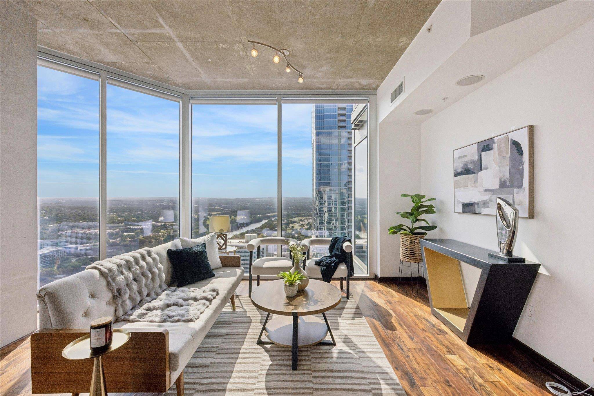 360 Nueces ST #4202, Austin, TX 78701