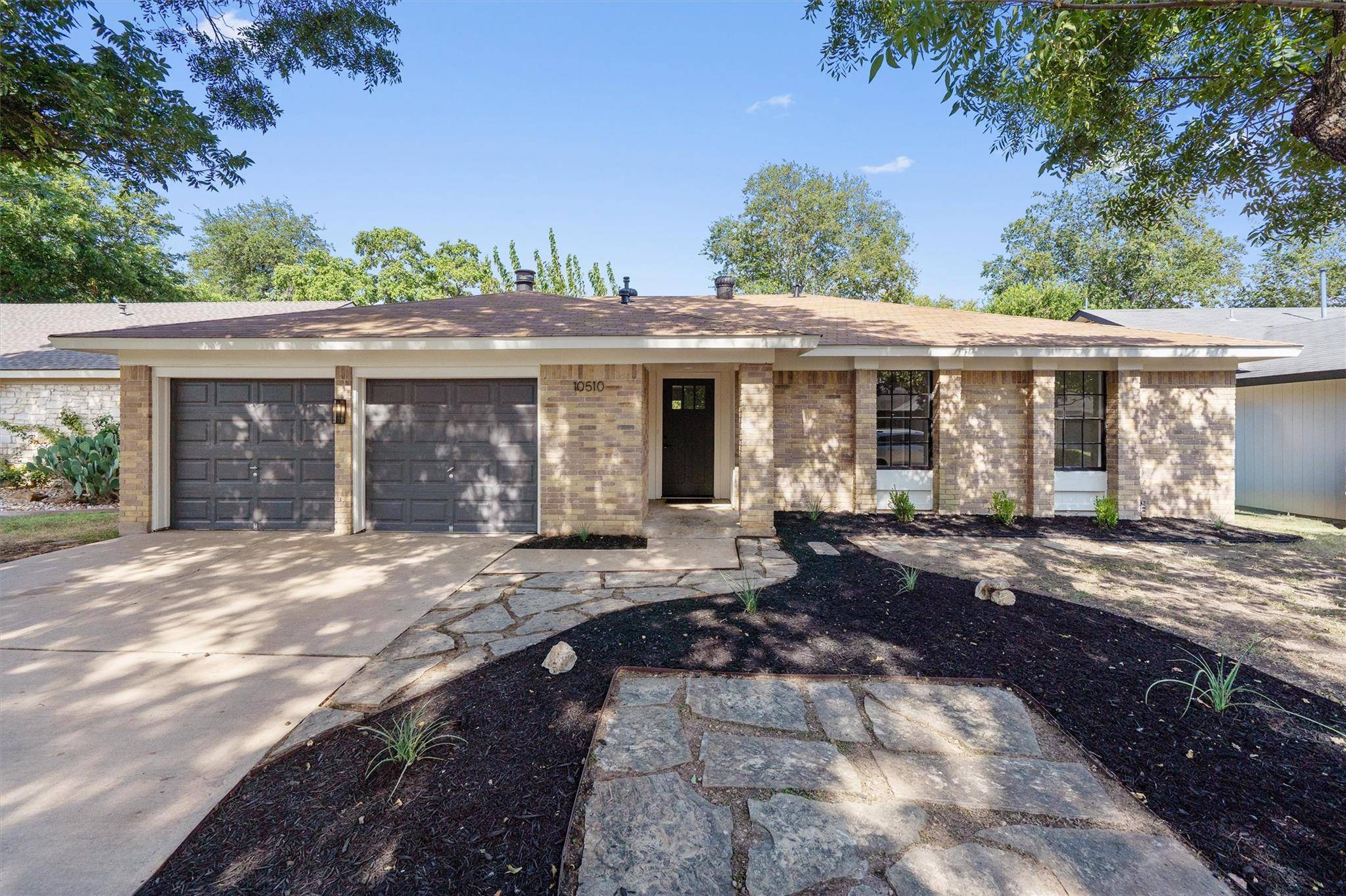 10510 School House LN, Austin, TX 78750