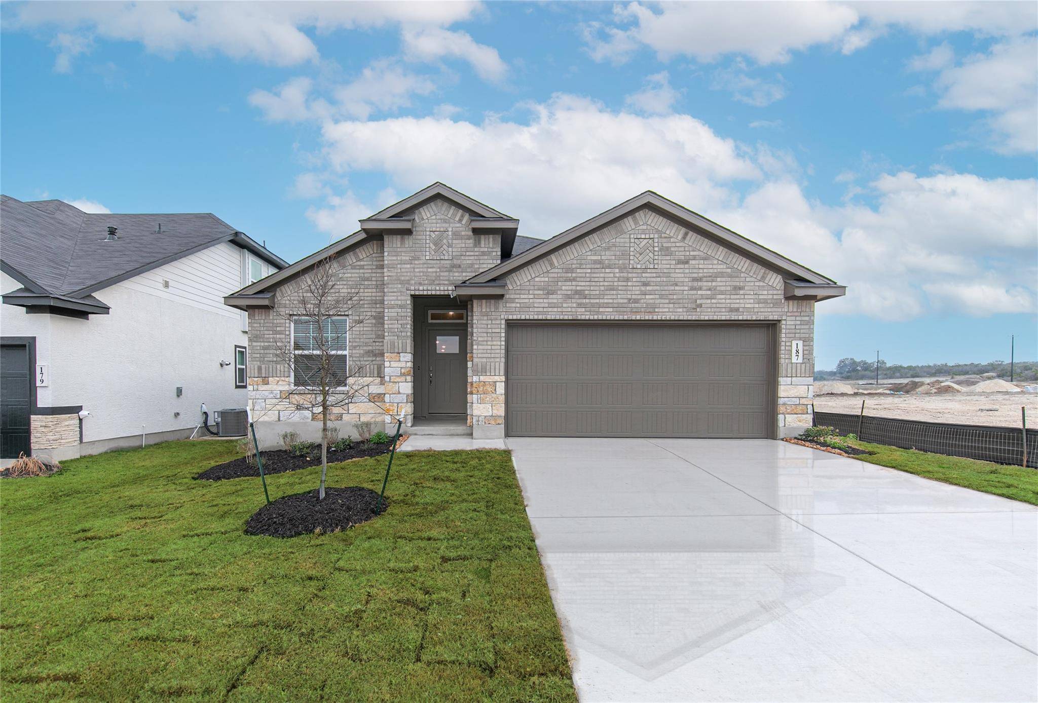 13713 Ryan Range LN, Elgin, TX 78621