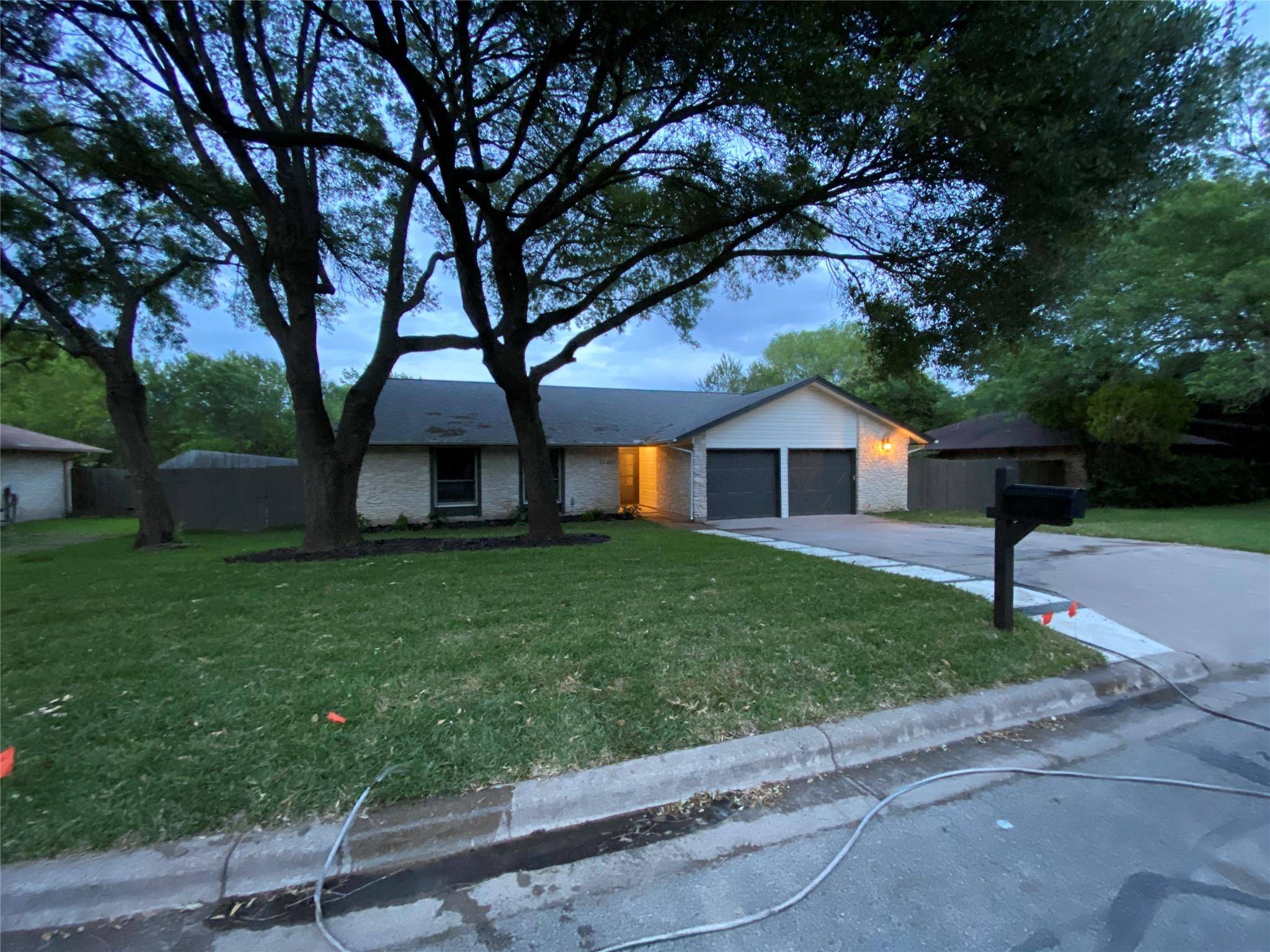 13307 Effingham ST, Austin, TX 78729