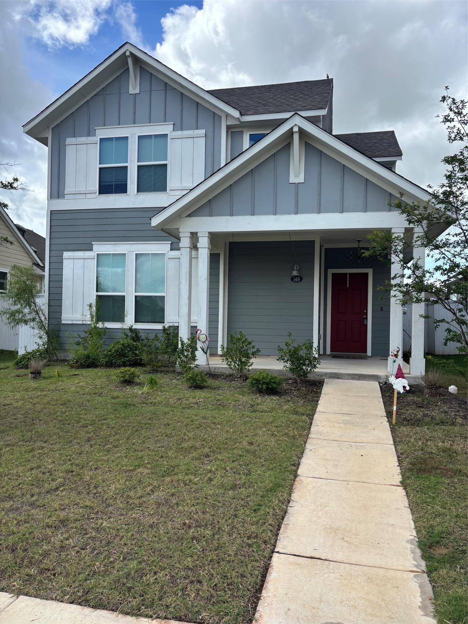 149 Tillage RD, Elgin, TX 78621