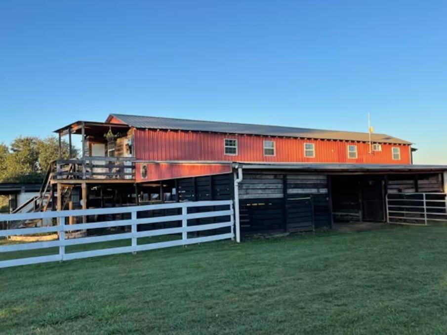 1281 Post Oak Point RD, New Ulm, TX 78950