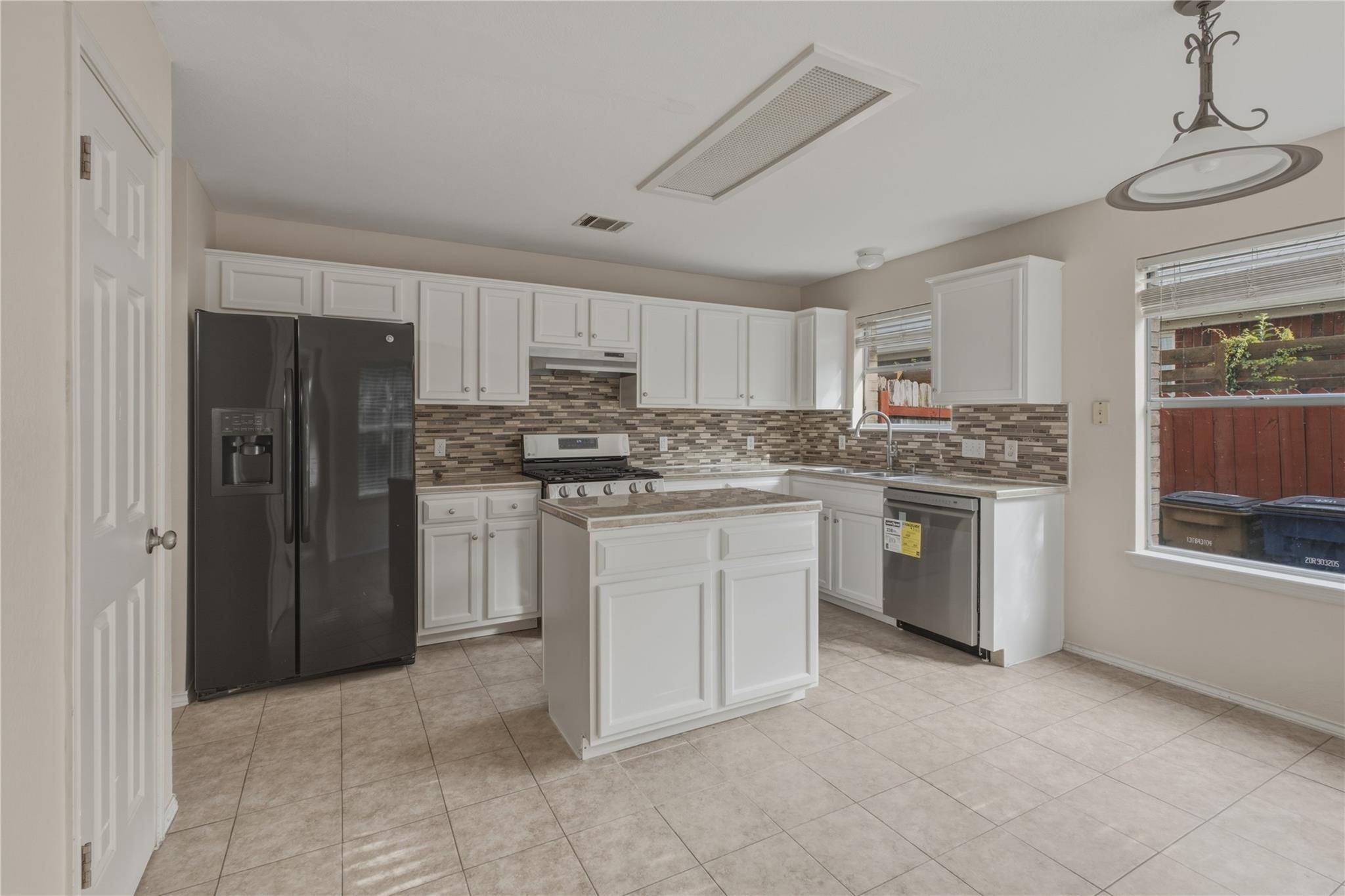 9341 Bernoulli DR, Austin, TX 78748