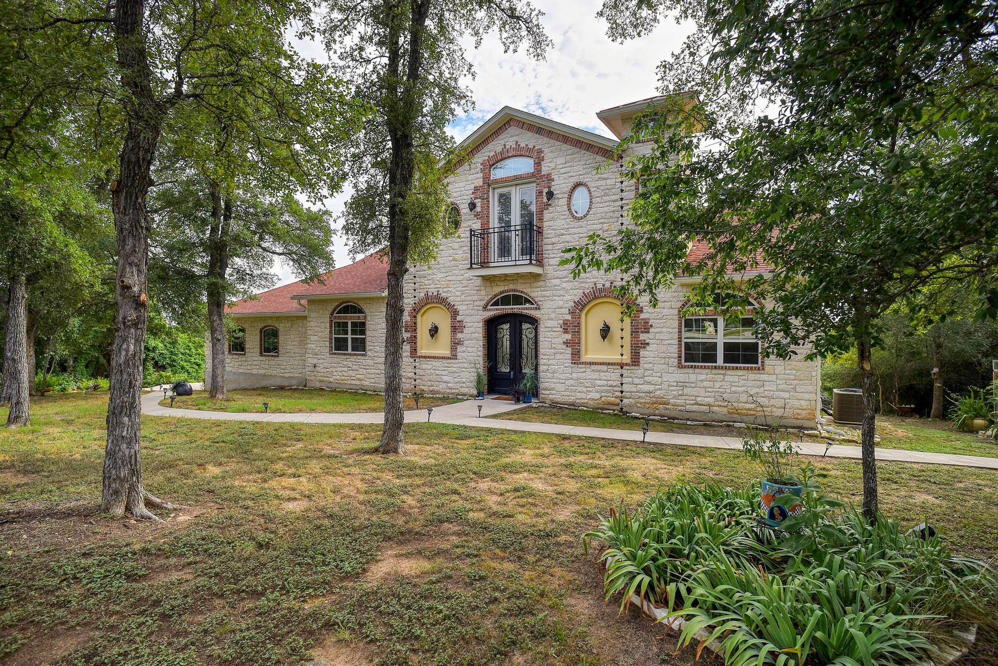 189 Moccasin CYN, Cedar Creek, TX 78612