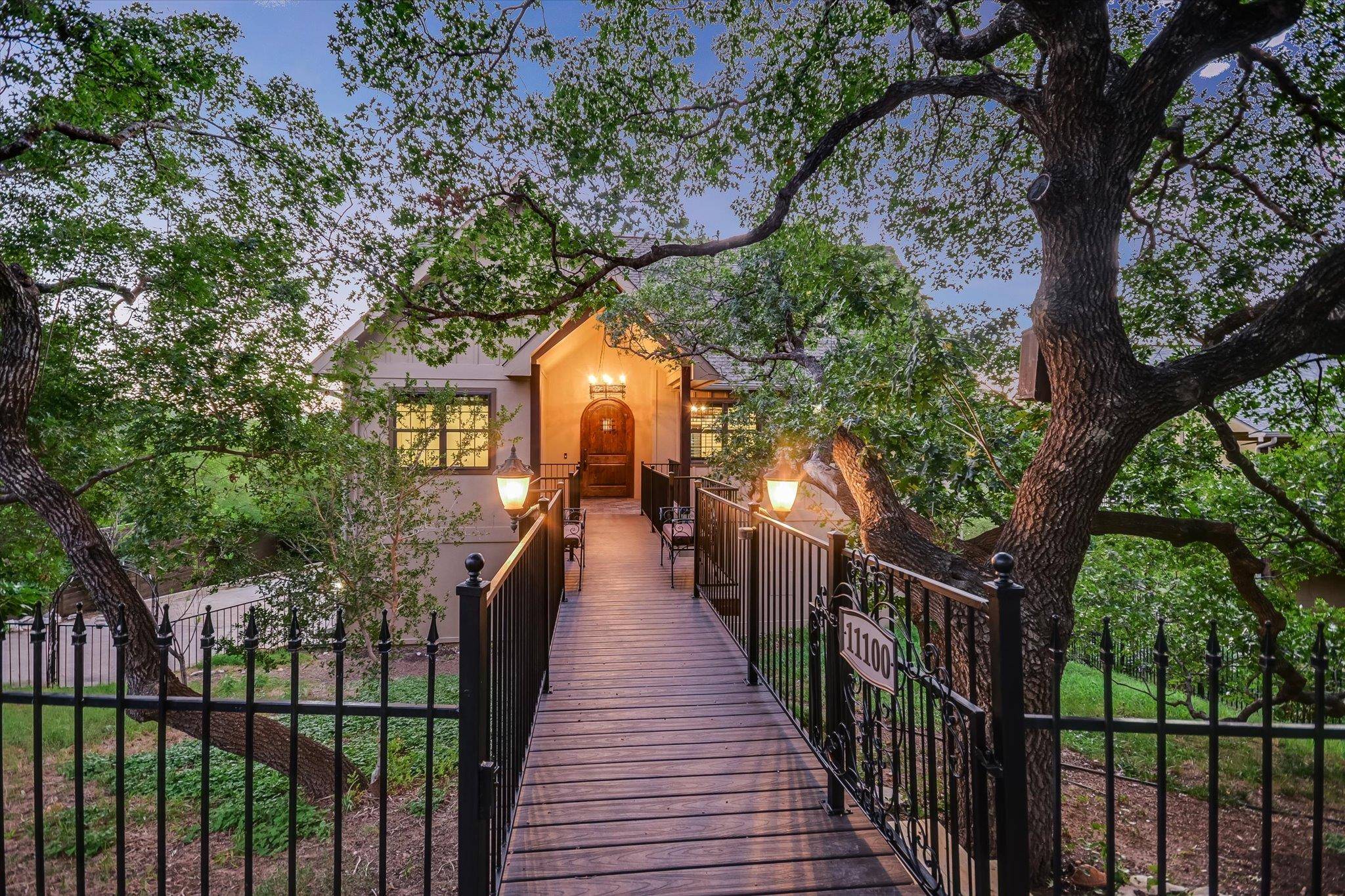11100 Hill DR, Leander, TX 78641
