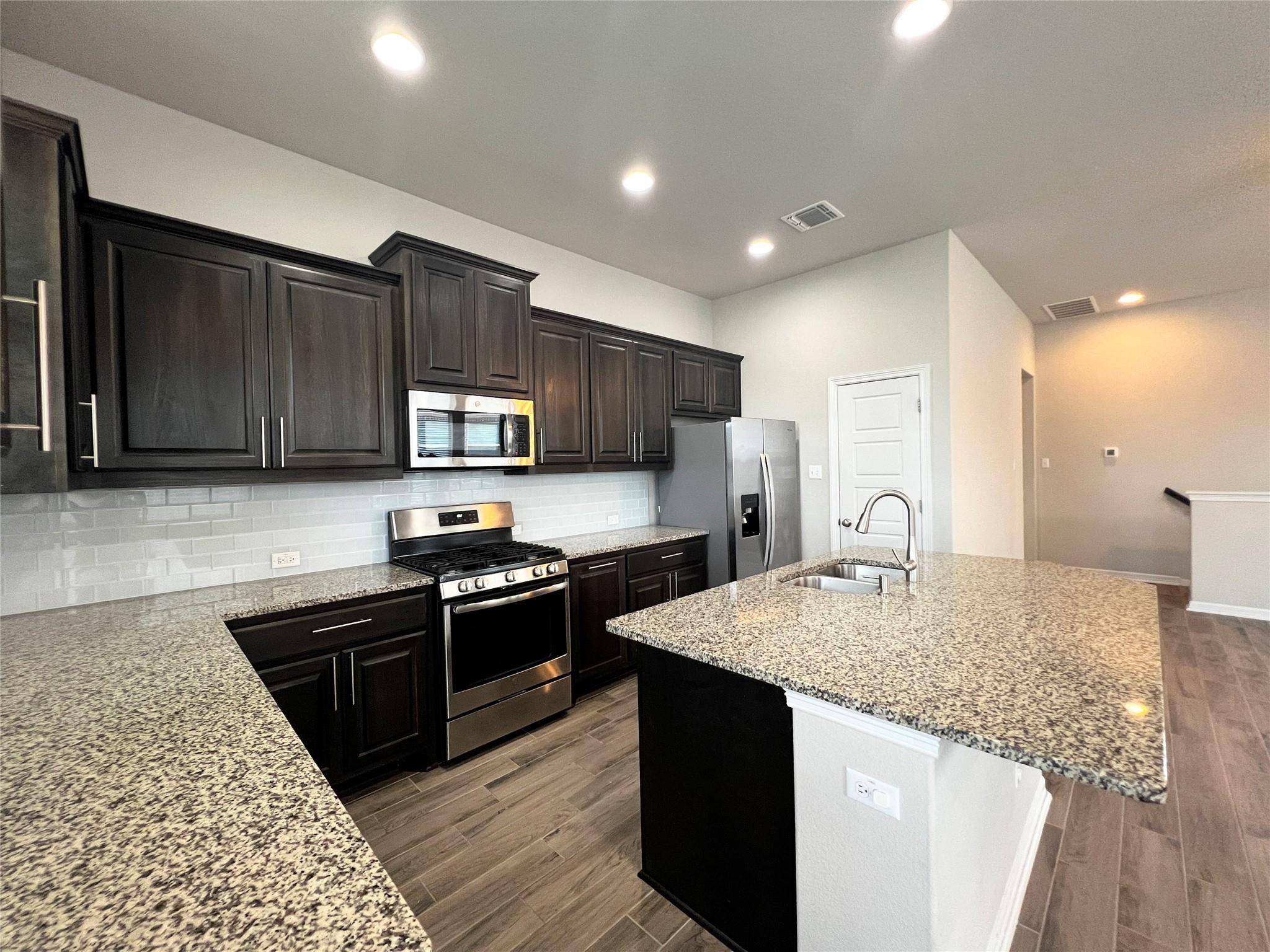 2101 Dillon Pond LN #B, Pflugerville, TX 78660