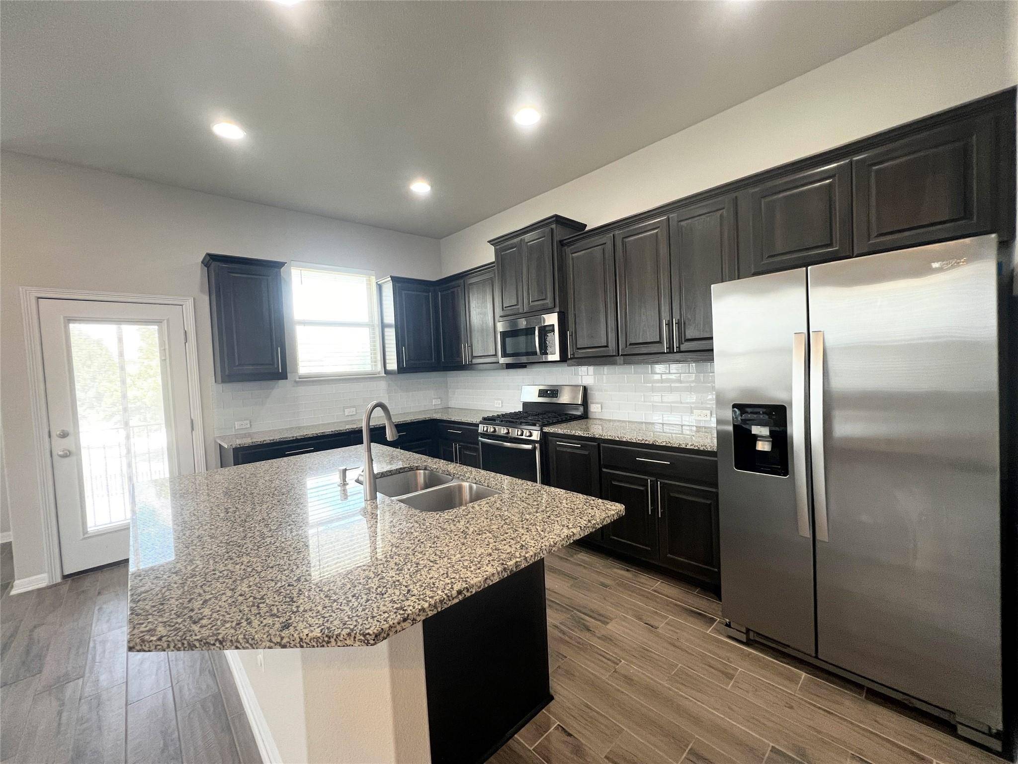 2101 Dillon Pond LN #B, Pflugerville, TX 78660