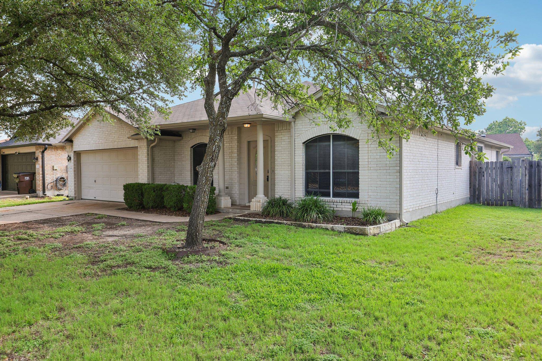 2656 Bradley LN, Round Rock, TX 78664