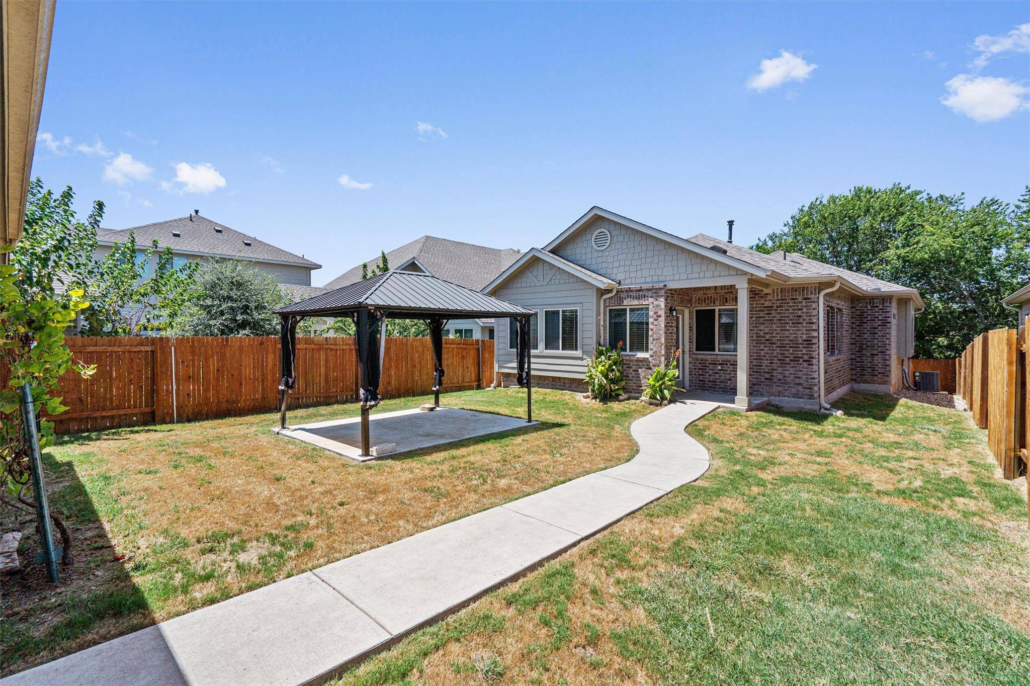 256 Pelican Bay CIR, Kyle, TX 78640