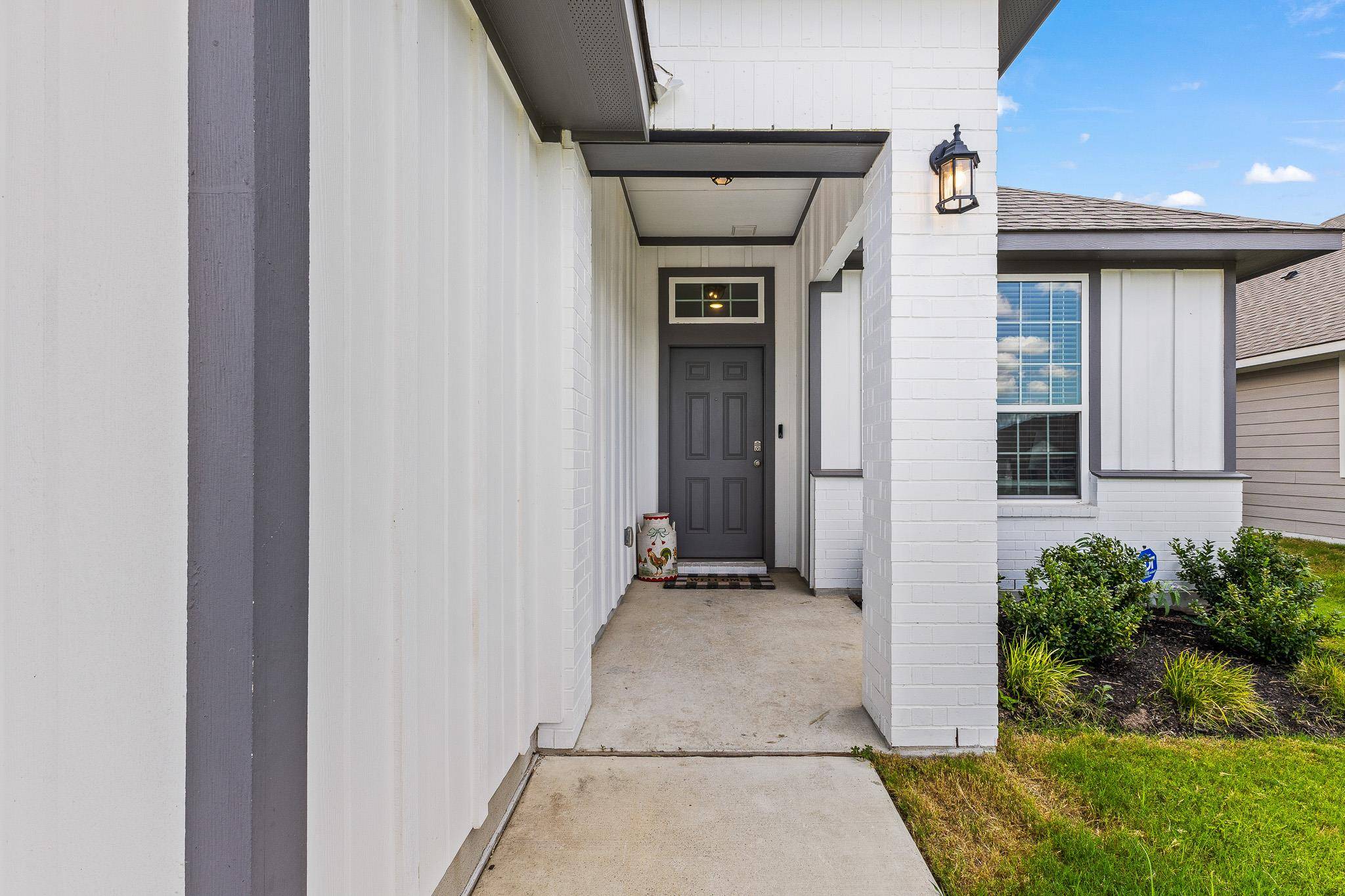 242 Boatright BLVD, Jarrell, TX 76537