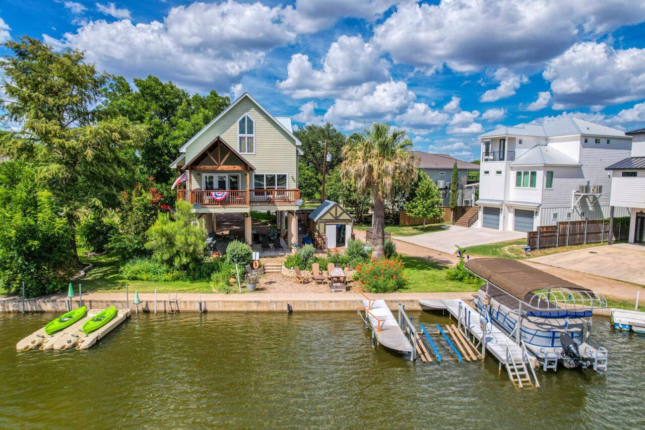1605 Glencove DR, Kingsland, TX 78639
