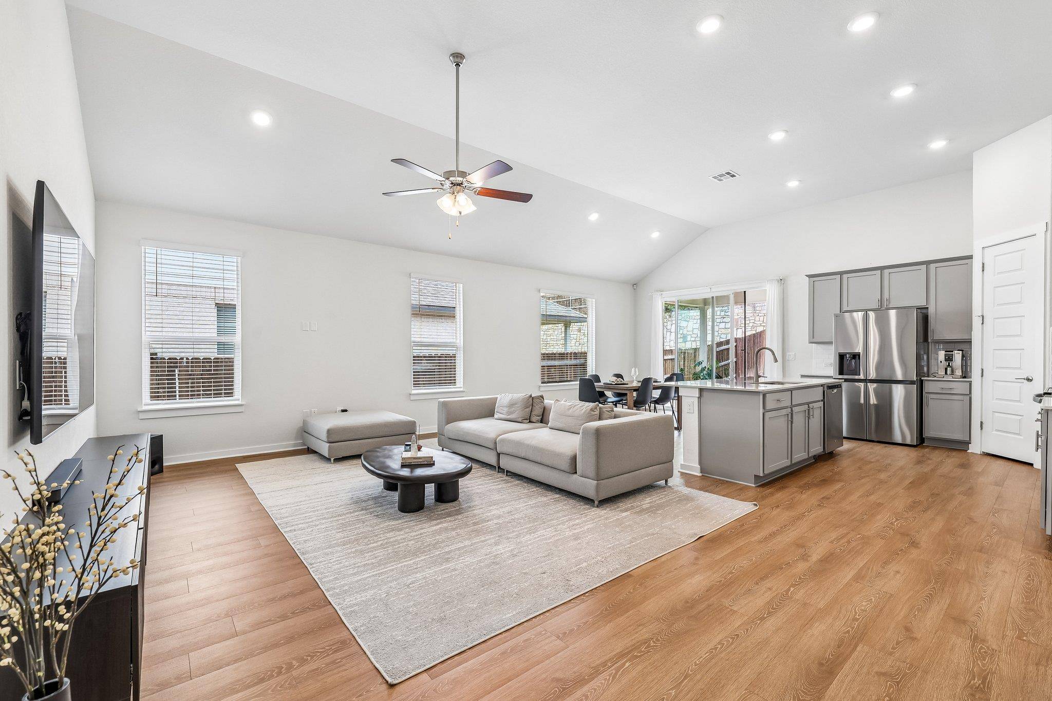 205 Indian Shoal DR, Georgetown, TX 78628